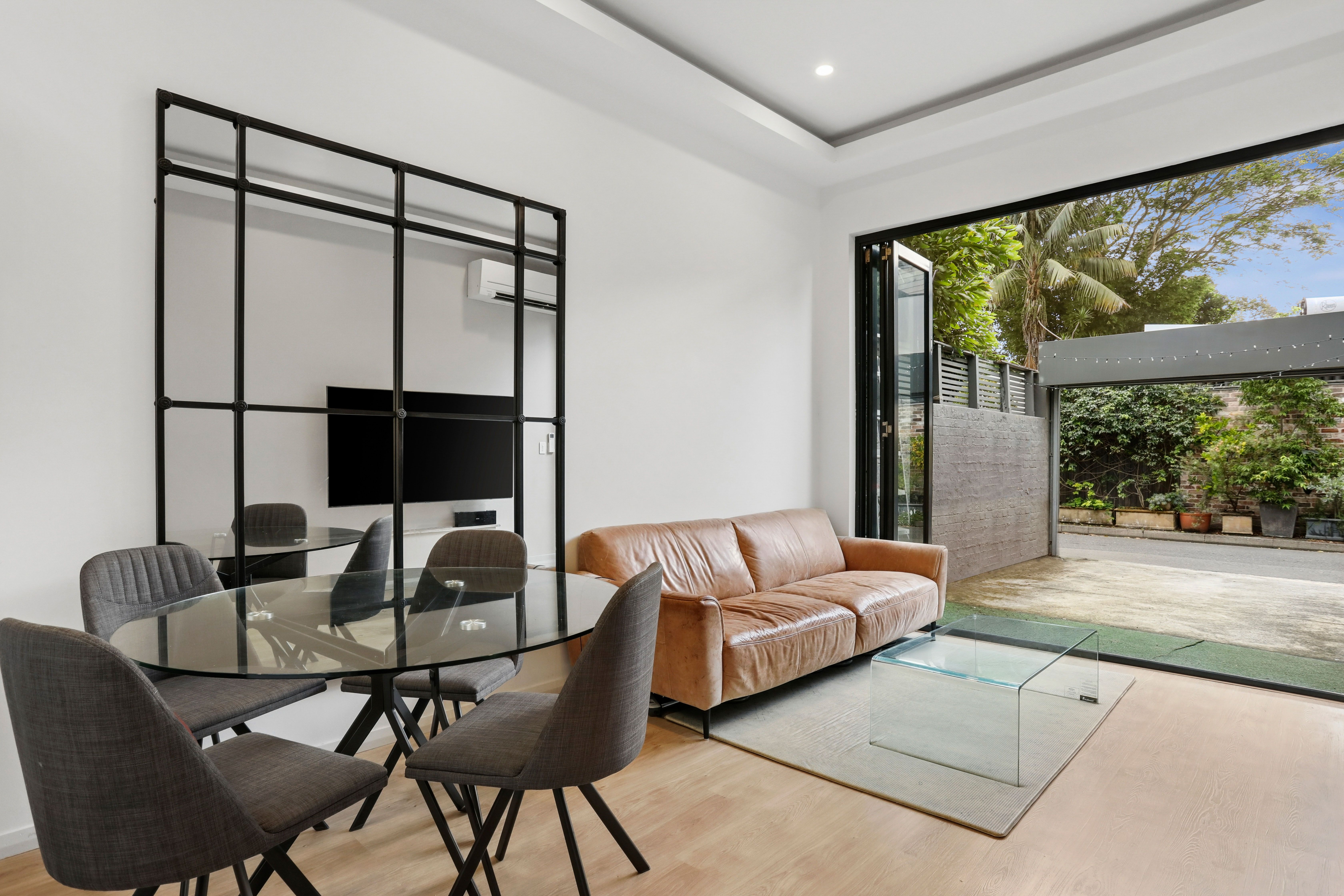 136 Henderson Road, Alexandria, NSW 2015