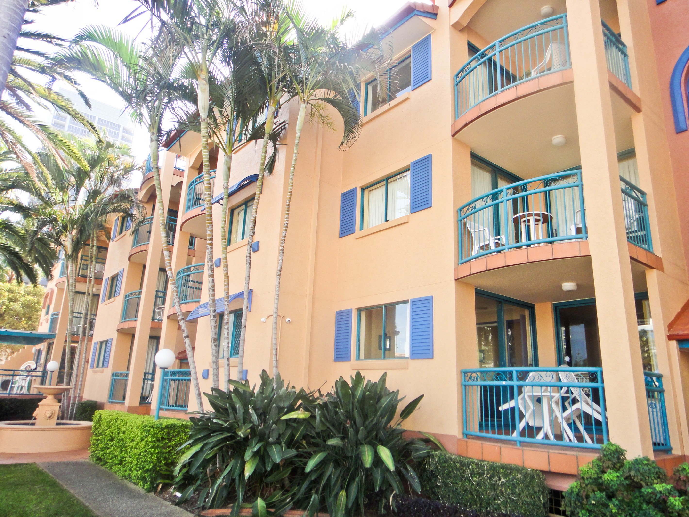 35B/11-17 Phillip Avenue, Broadbeach, QLD 4218