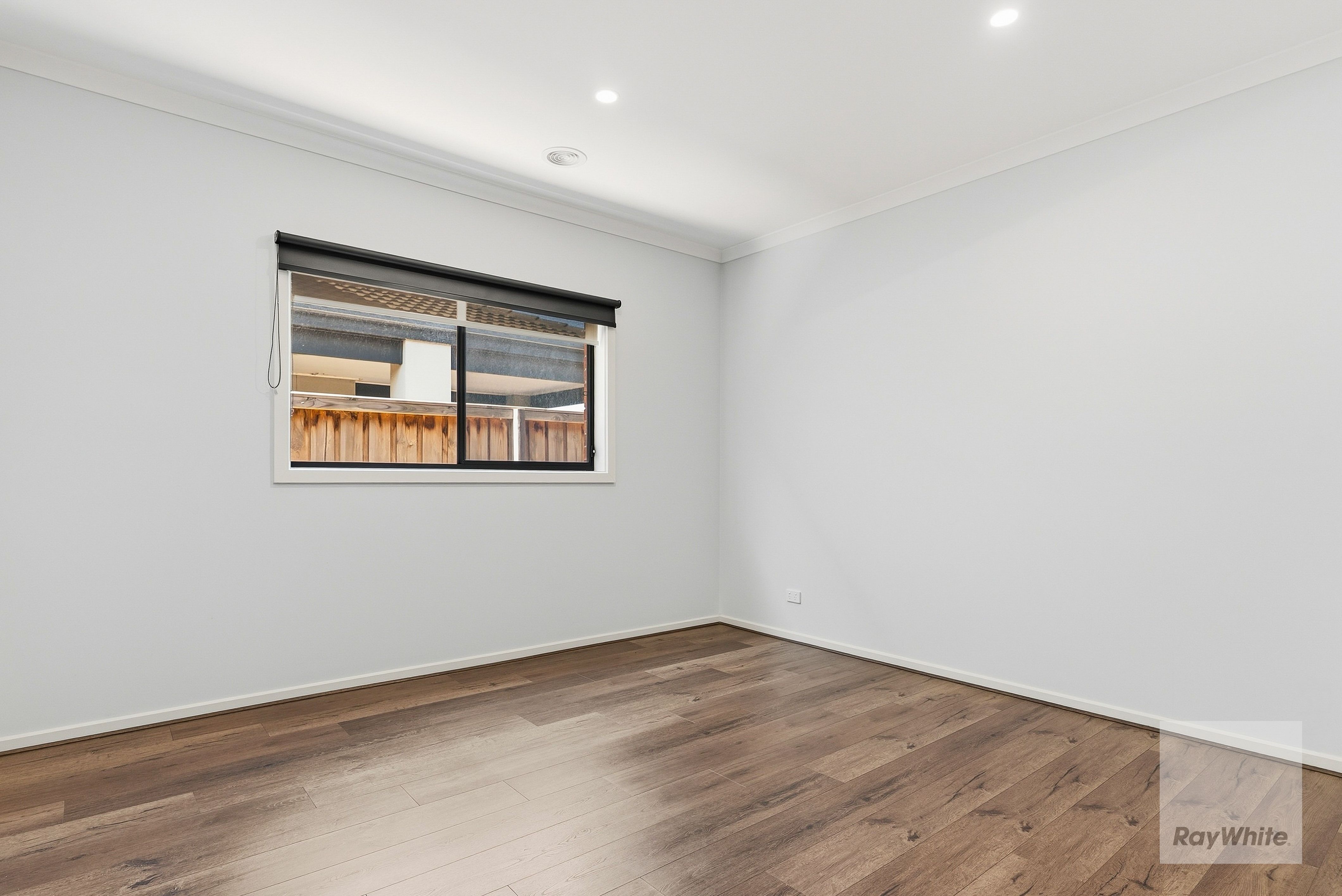 11 Kohli Crescent — photo 11 of 19