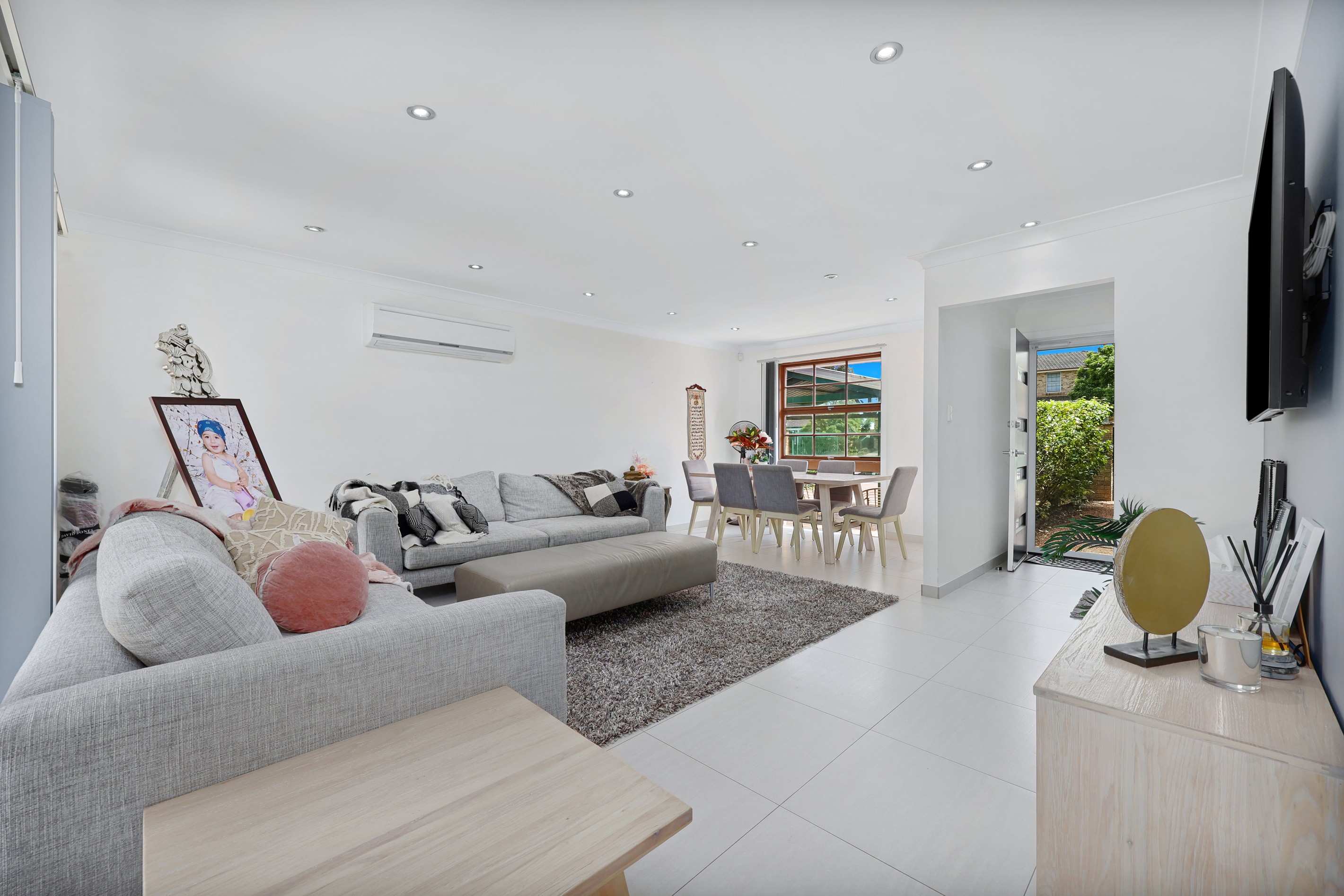 38 Athel Tree Crescent, Bradbury, NSW 2560