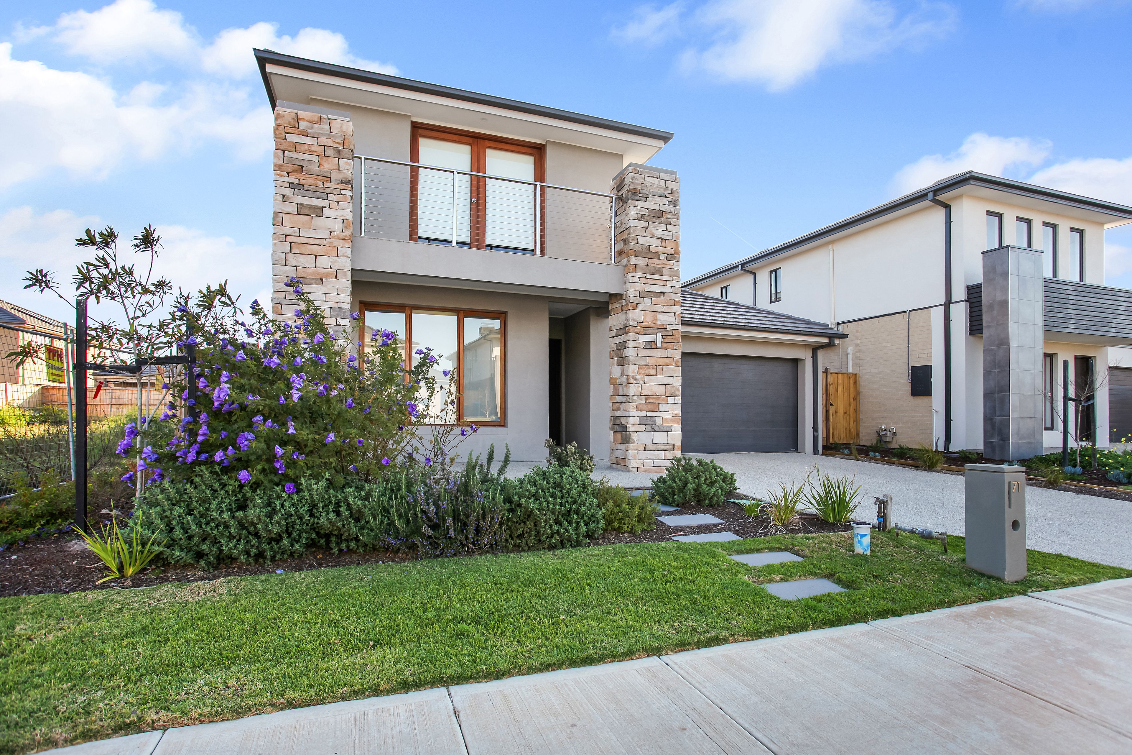 71 Stoneleigh Circuit, Williams Landing VIC 3027