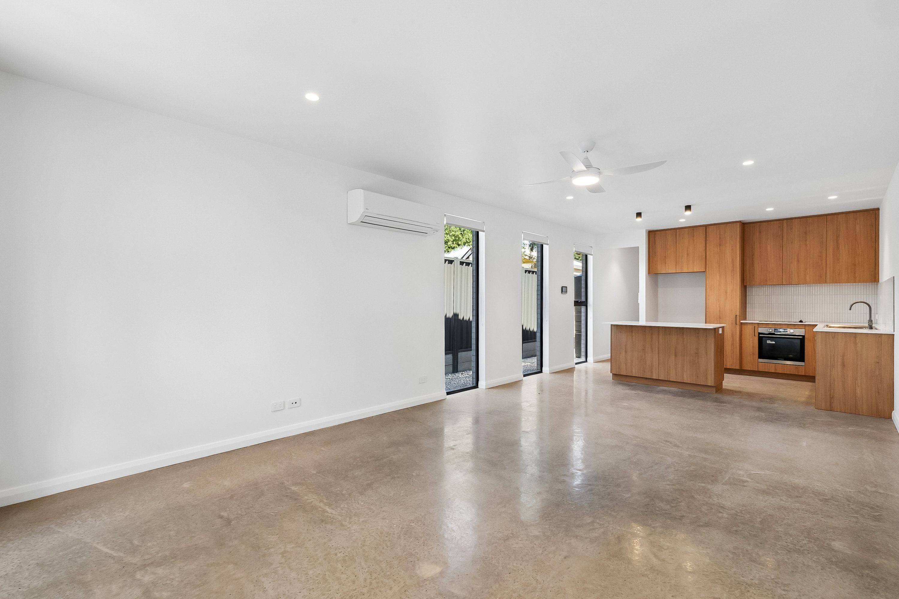 15B Toovis Avenue — photo 3 of 10