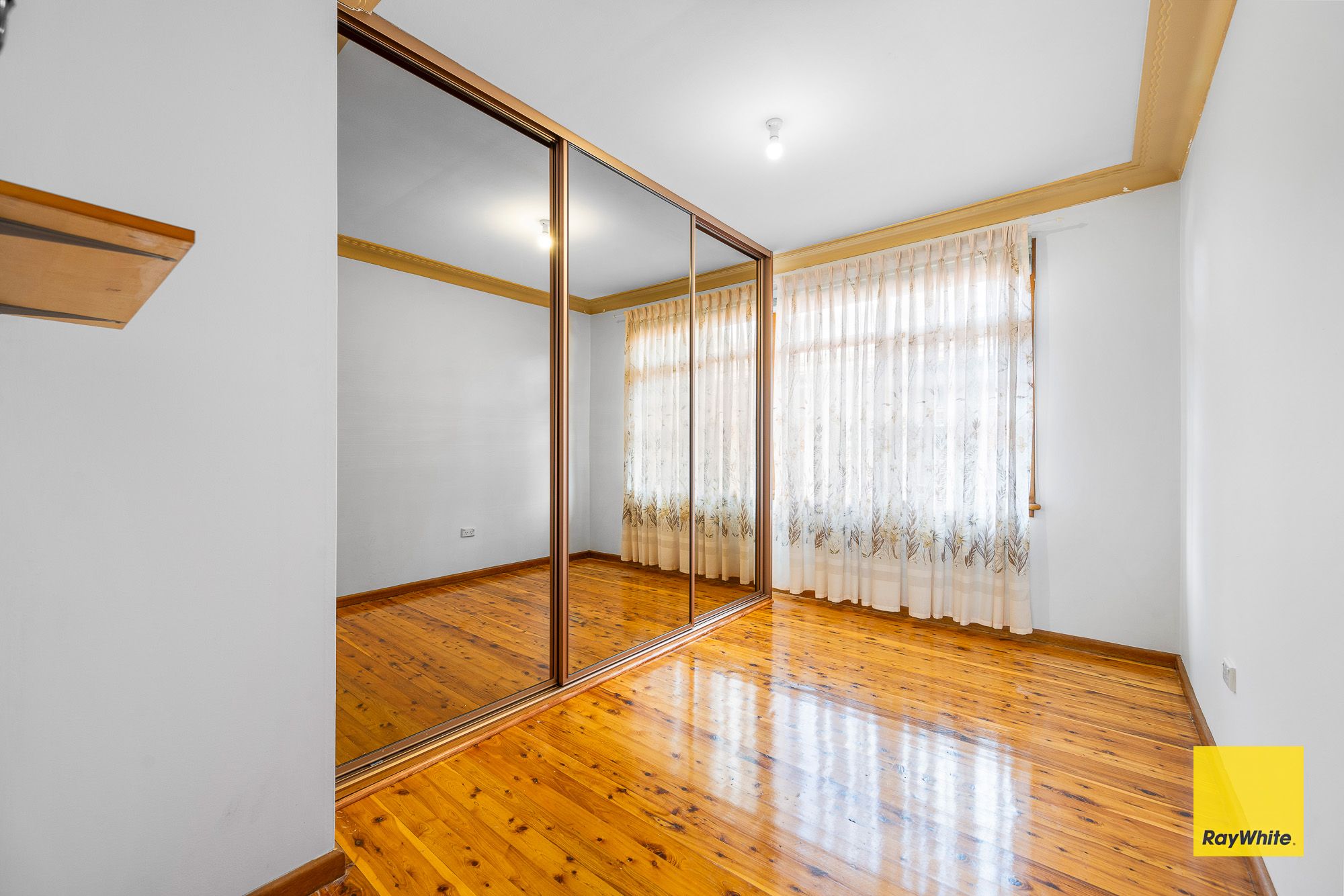 13 Cumberland Road — photo 8 of 14