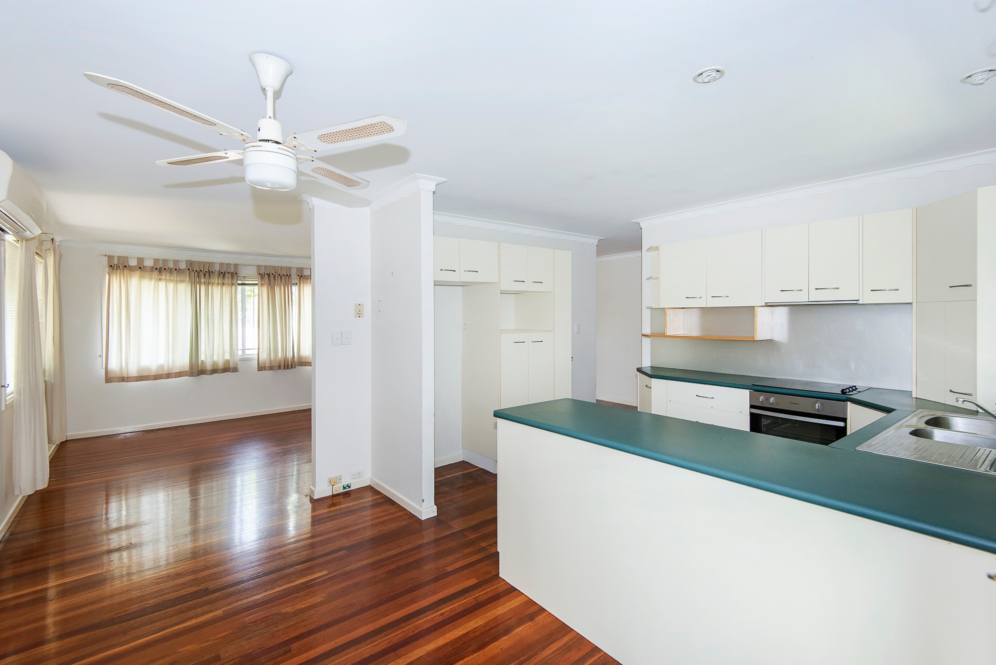 27 Suncroft Street, Mount Gravatt, QLD 4122