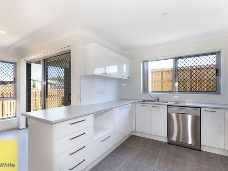 1/35 Kevin Mulroney Drive, Flinders View, QLD 4305