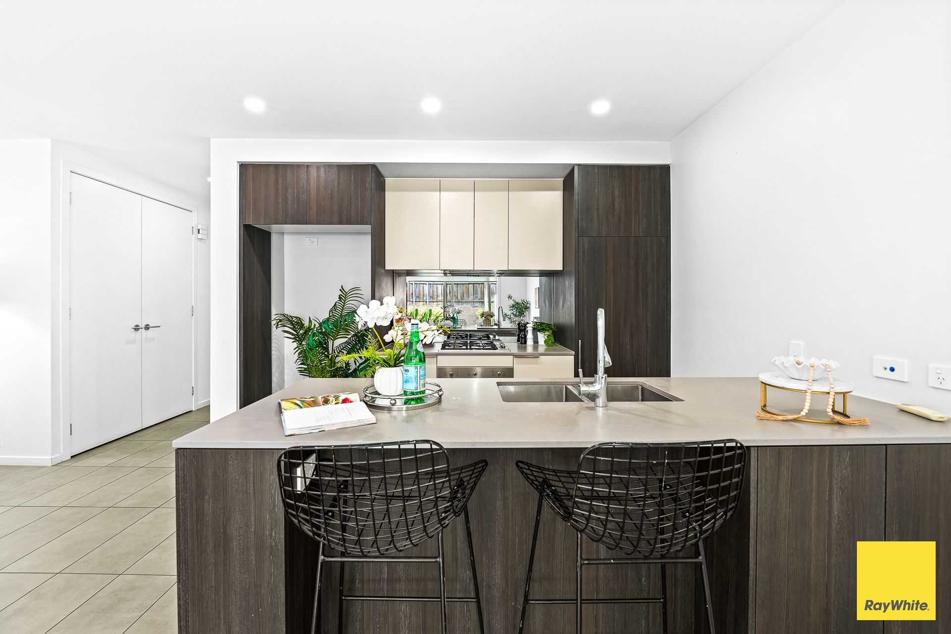 39 Indigo Crescent — photo 3 of 15