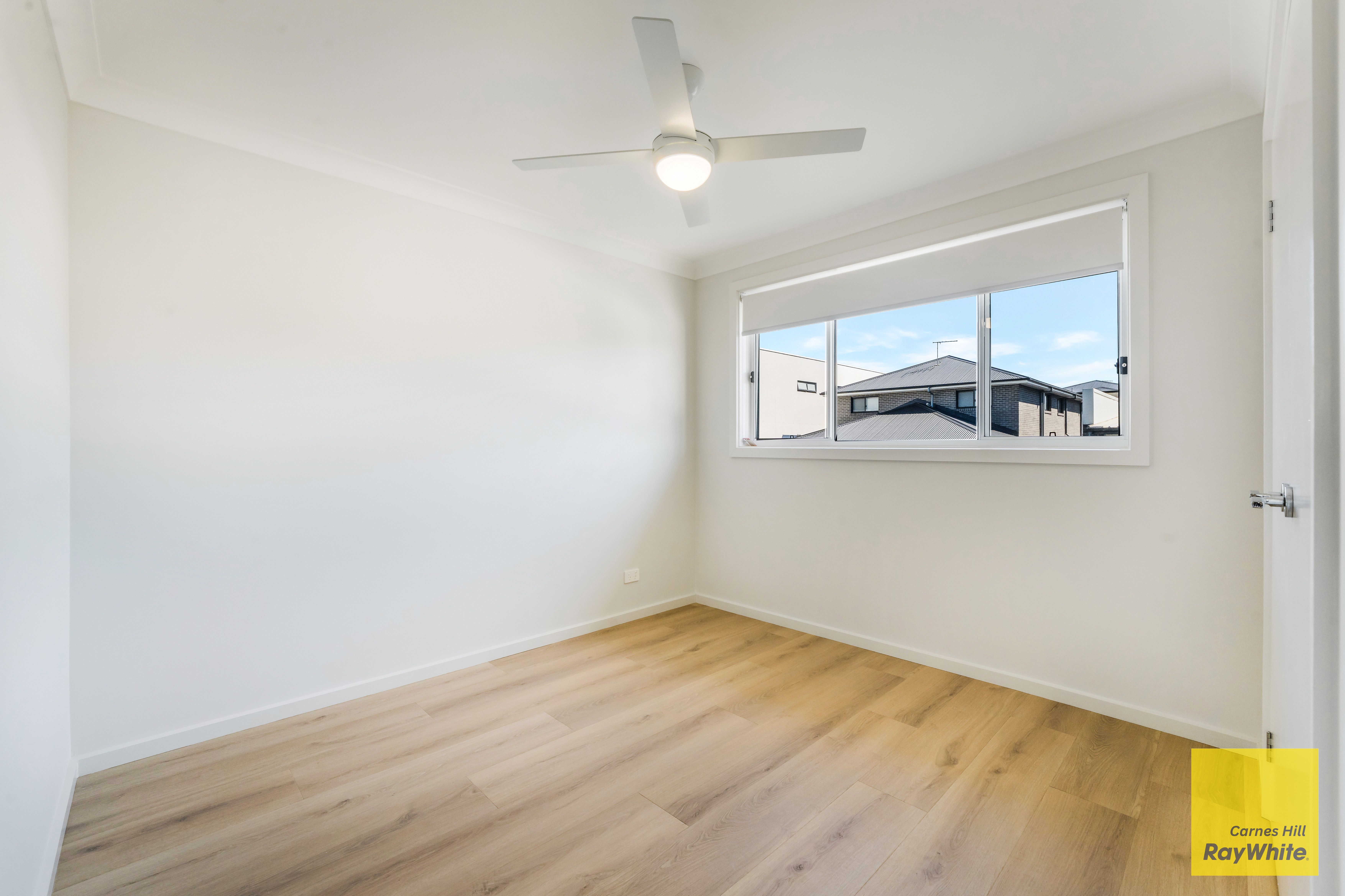 21 Lores Street — photo 12 of 20
