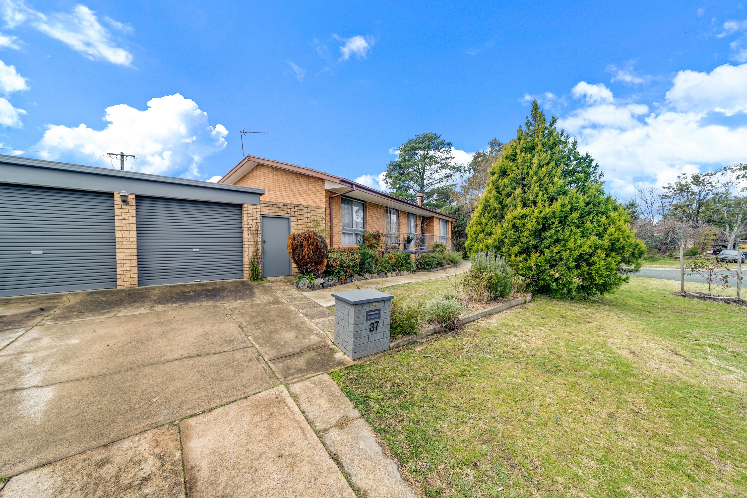 37 Gallagher Street, Kambah, ACT 2902