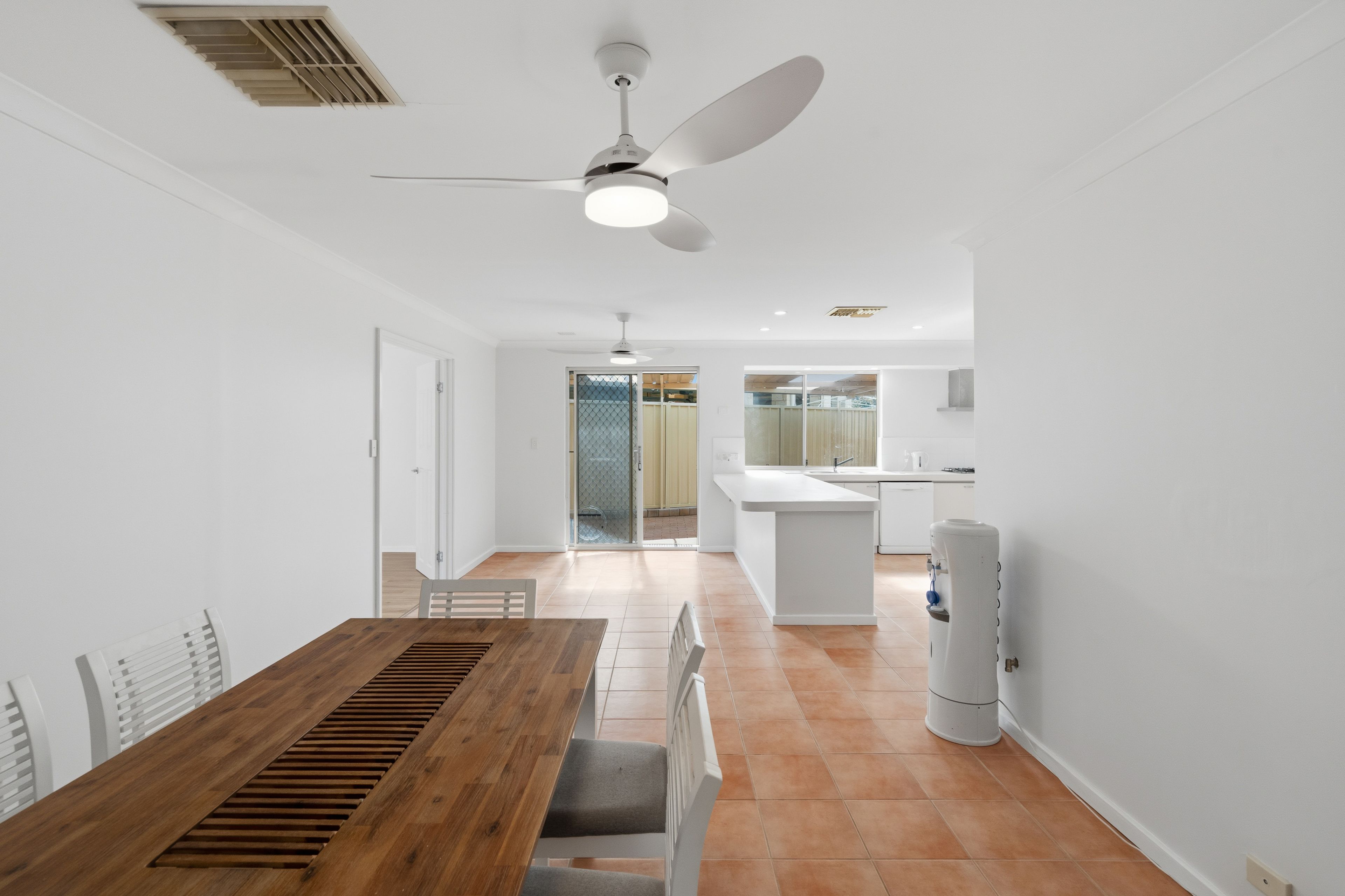 2 Courtland Crescent — photo 10 of 26