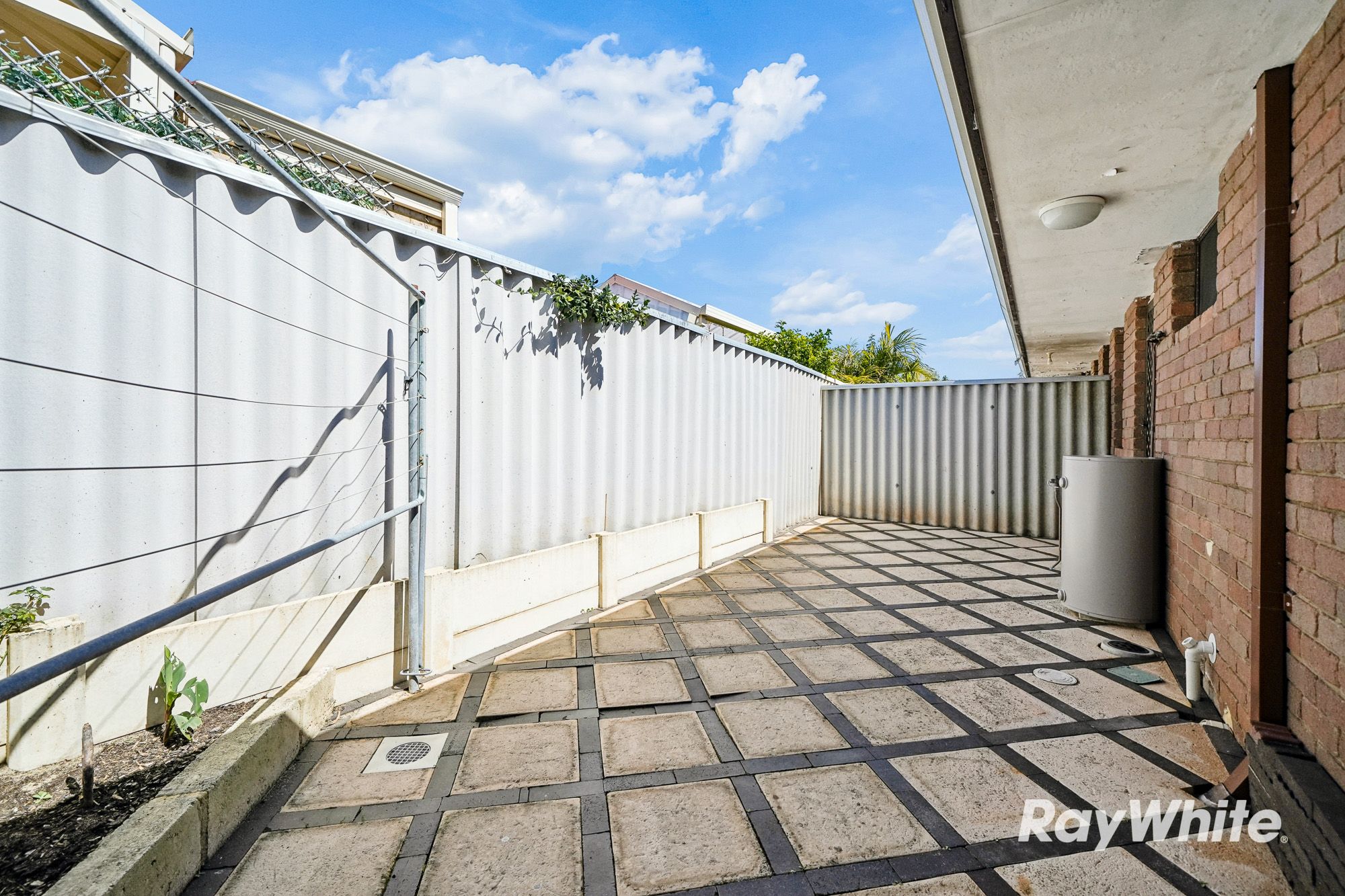 2/163 Tyler Street — photo 15 of 16