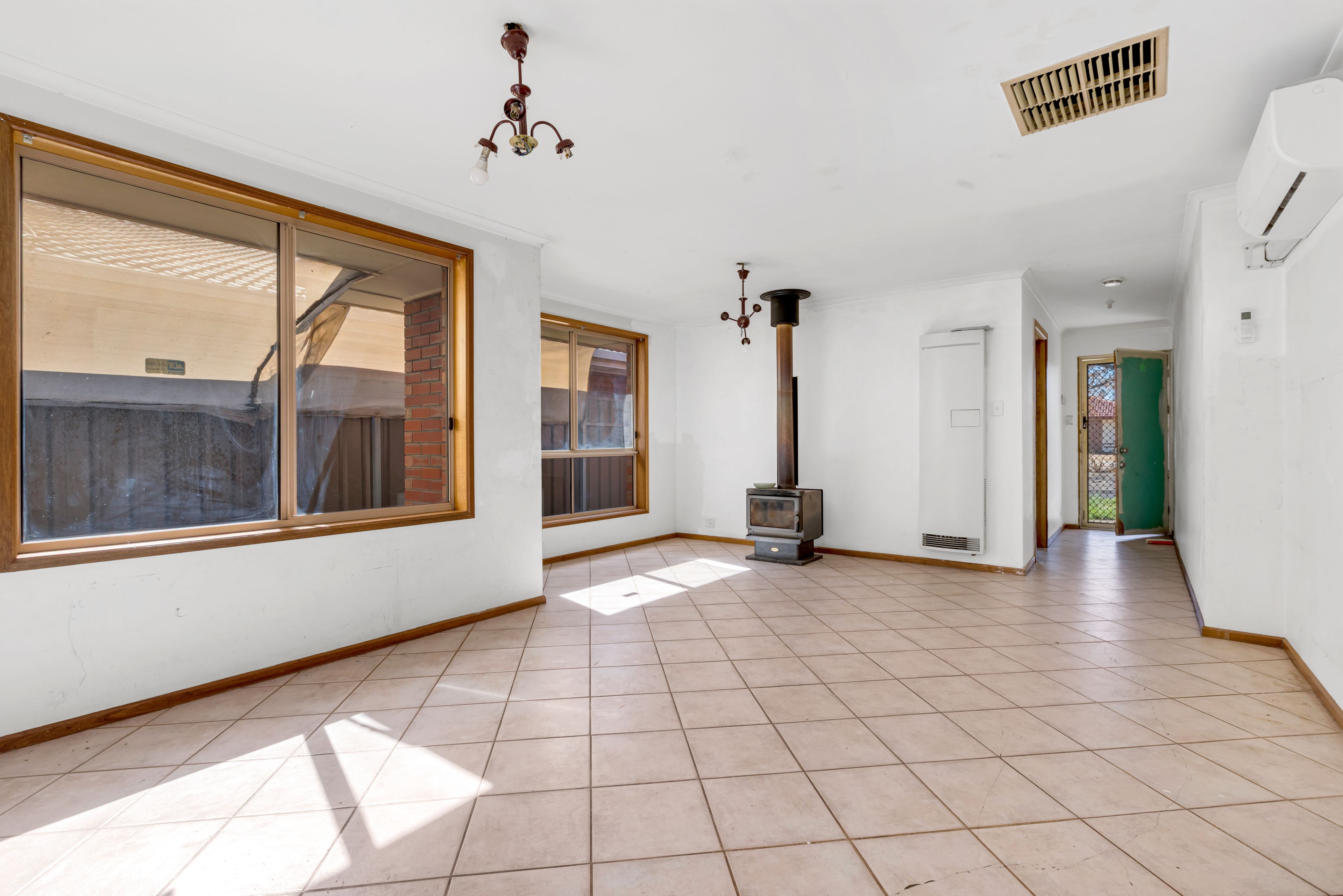 3 Coachwood Close — photo 4 of 12