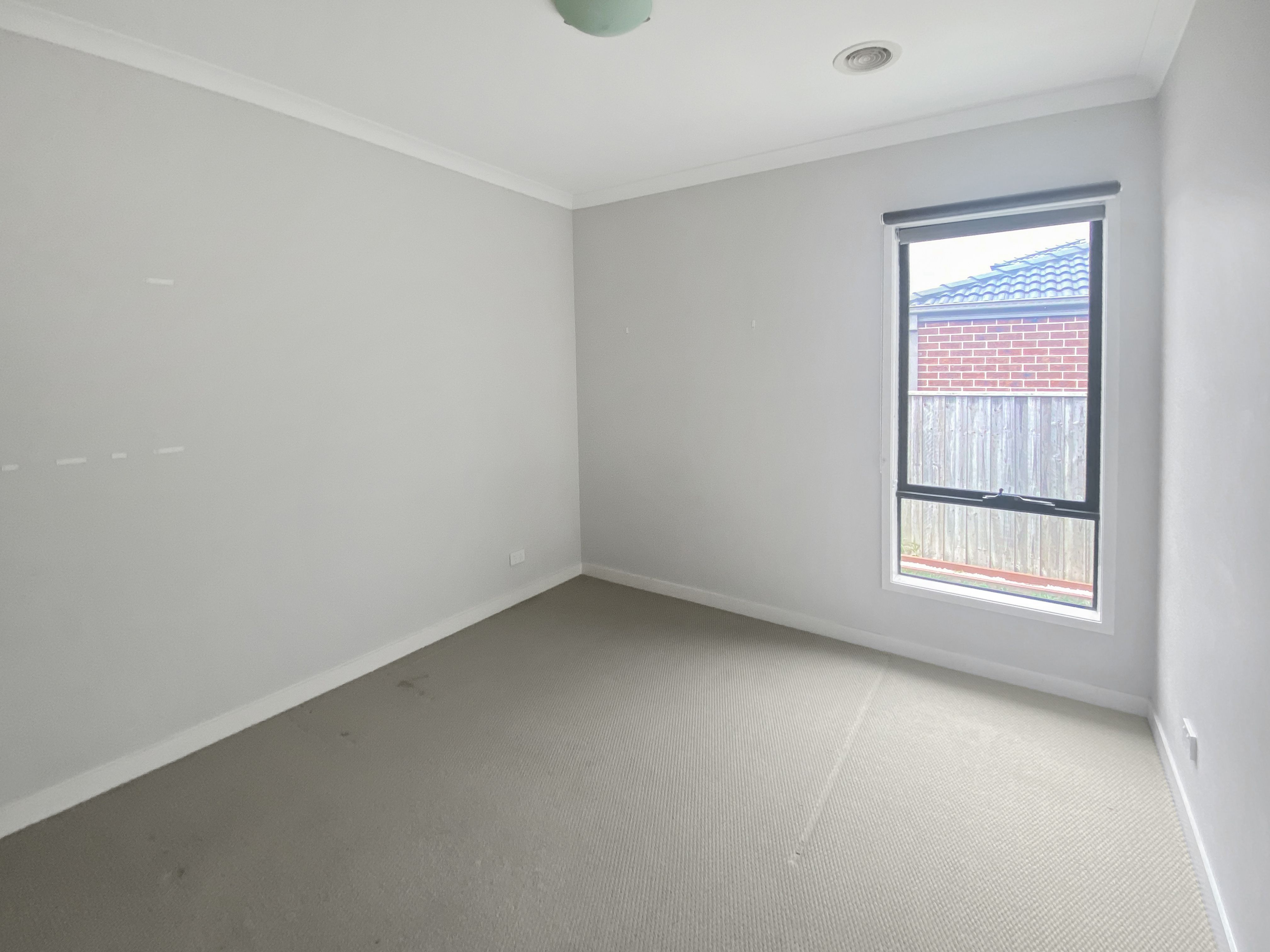 25 Everard Avenue — photo 8 of 12