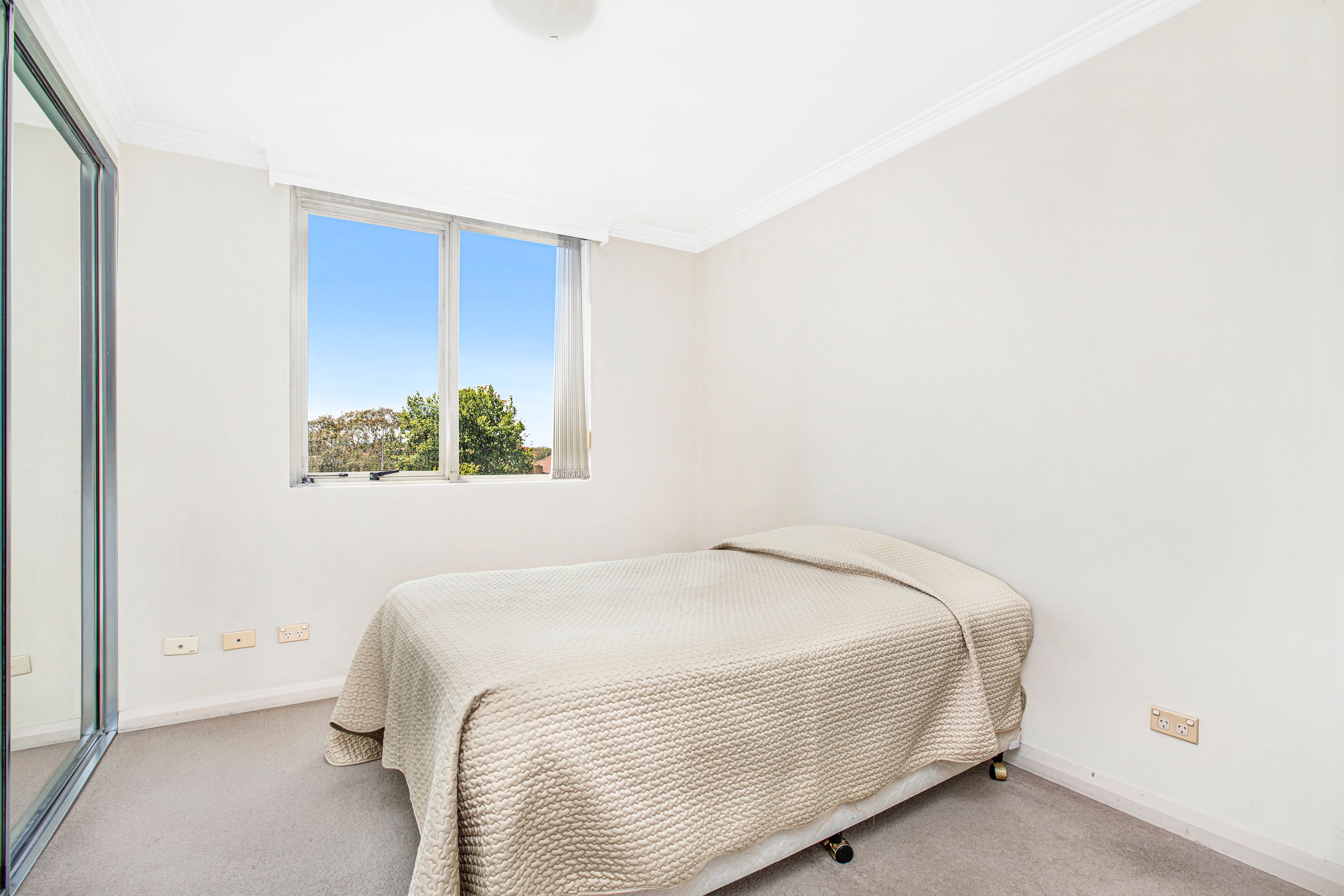 19/257 Oxford Street, Bondi Junction, NSW 2022 Sold Apartment Ray