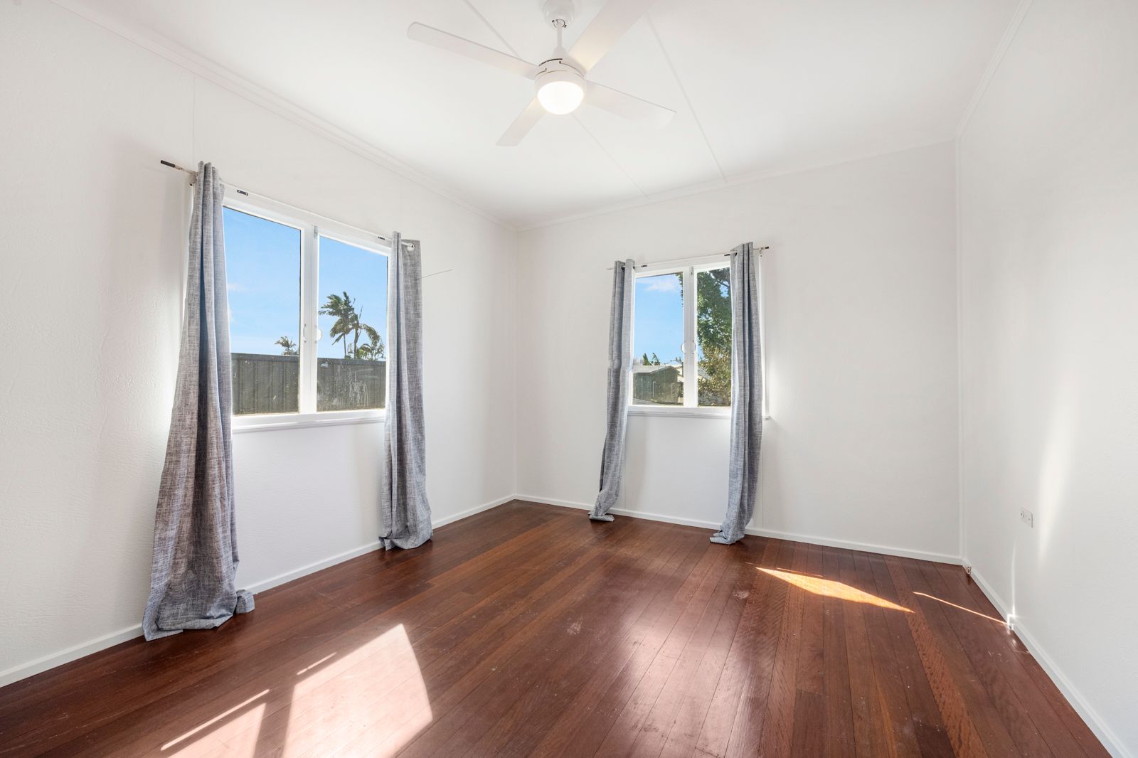 10 Campbell Street — photo 8 of 13