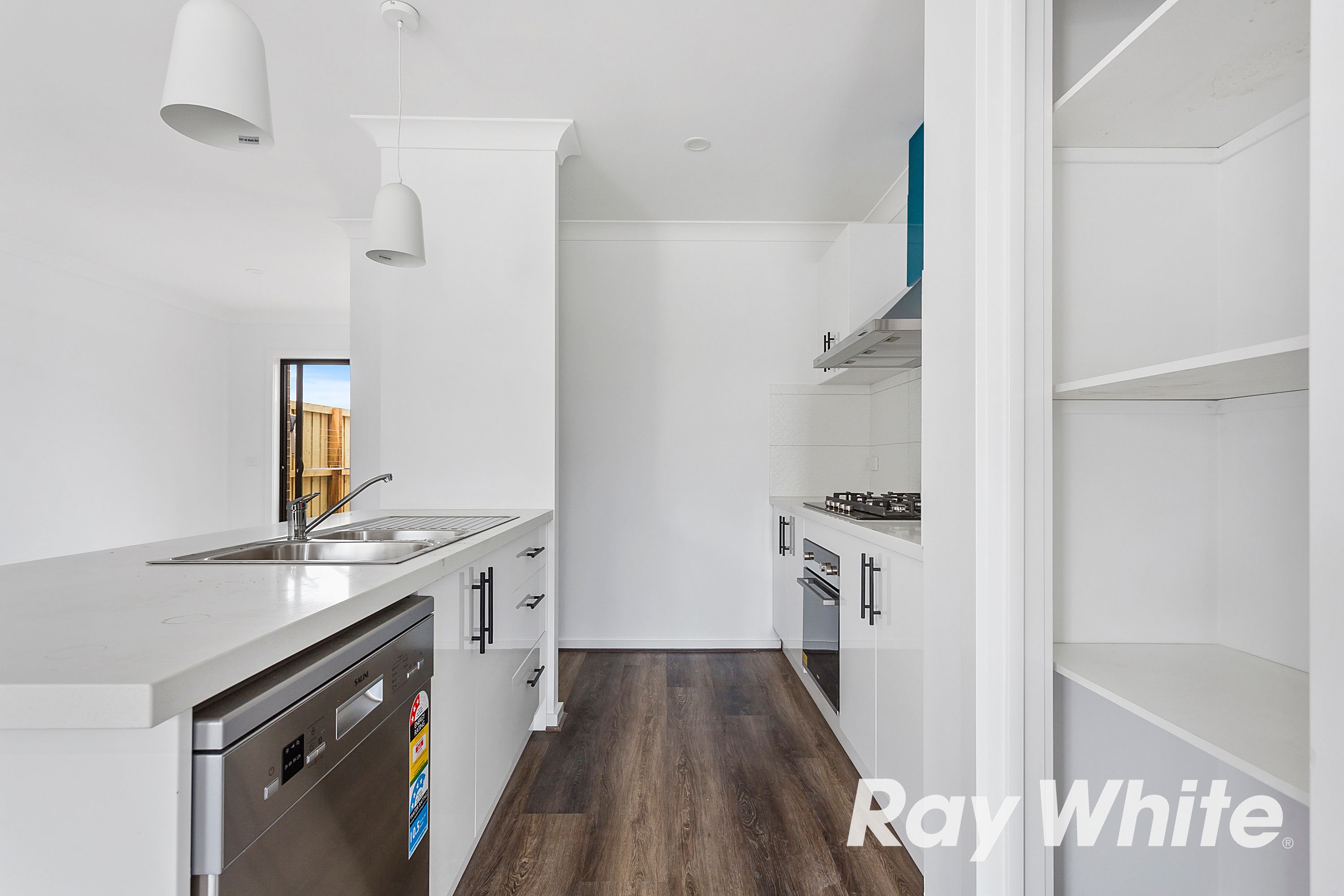 25 Station Street, Pakenham, VIC 3810