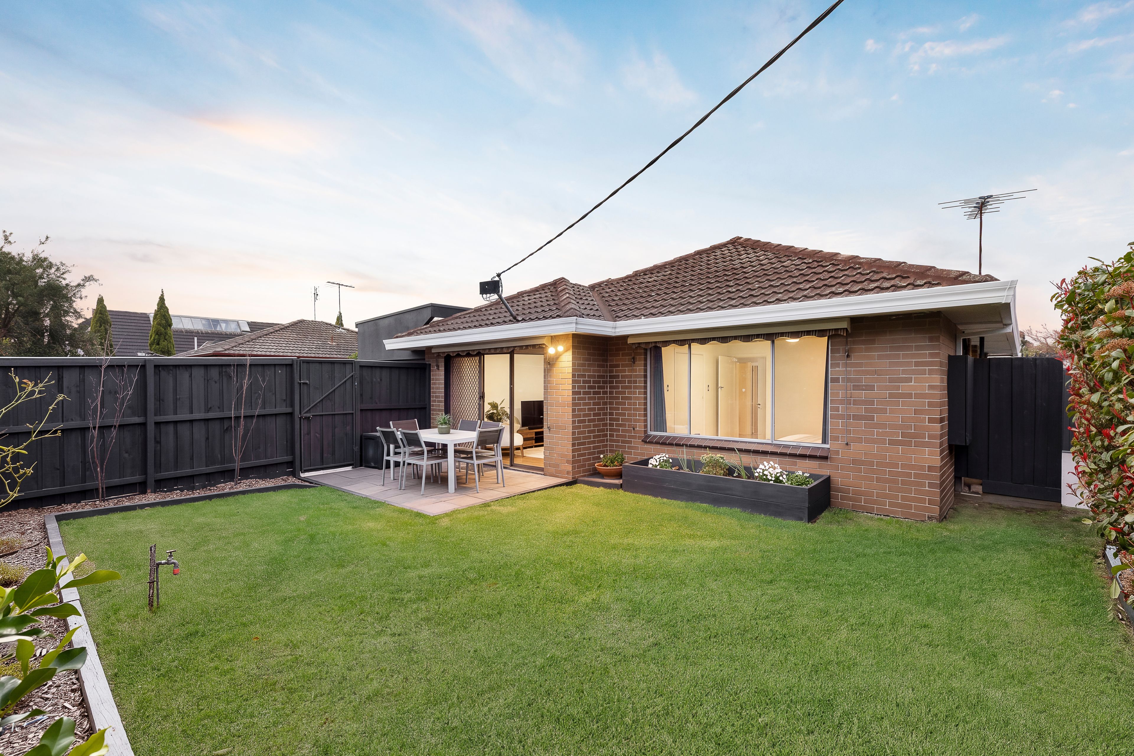 1/12 Hotham Street — photo from Ray White Oakleigh