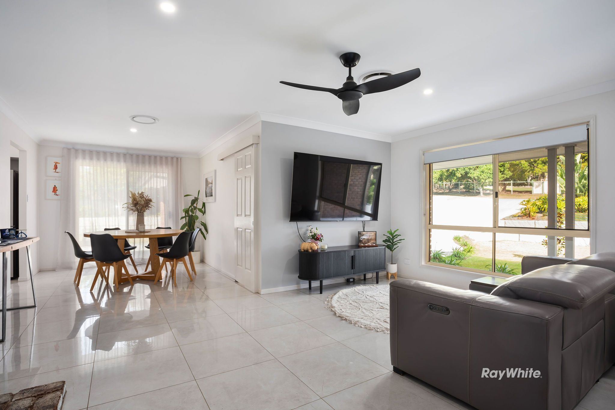14 Nautilus Close — photo 6 of 26