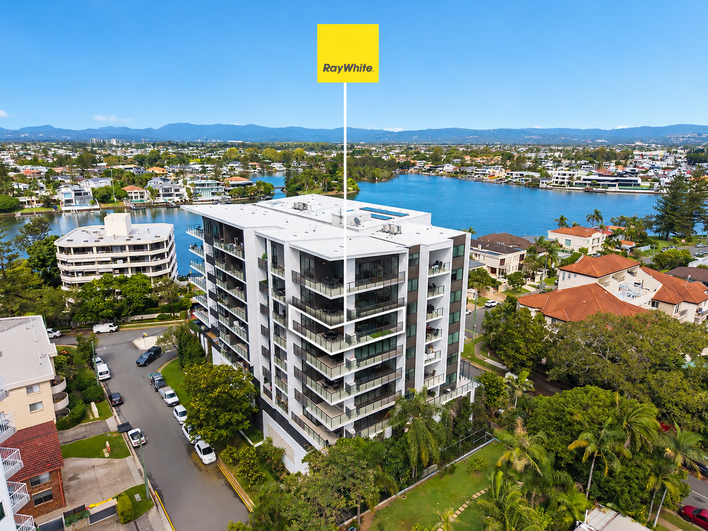 602/5-7 Peninsular Drive — photo 9 of 22