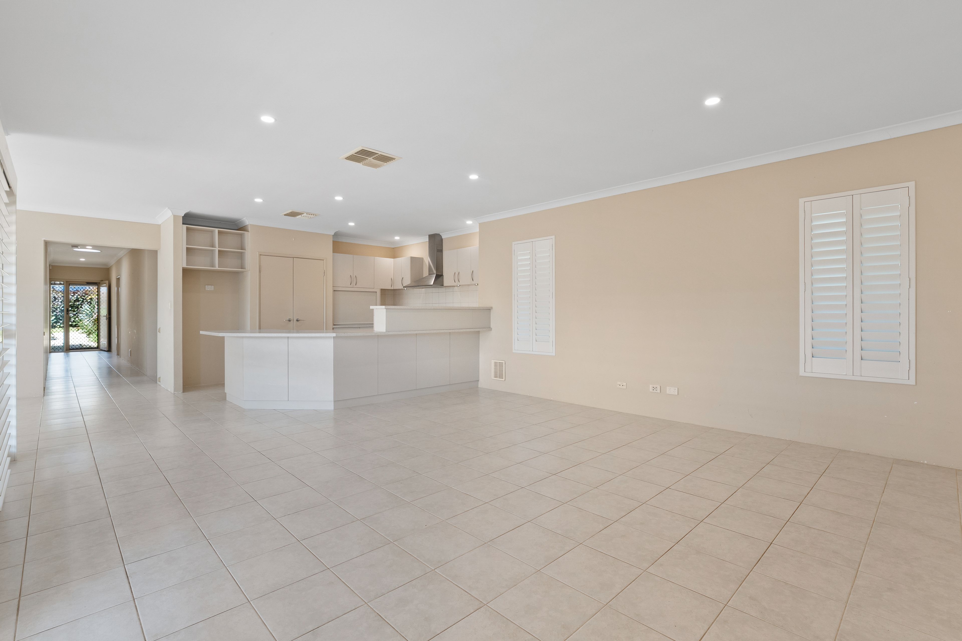 11 Linott Close — photo 10 of 30