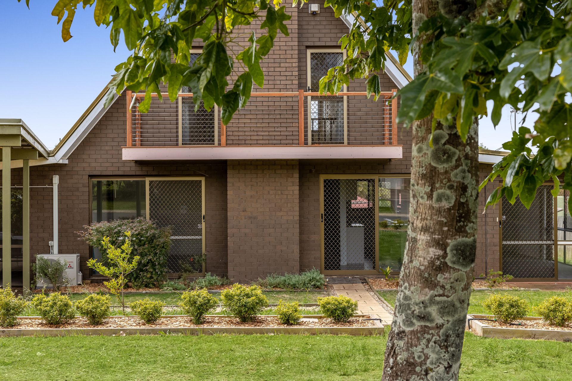 17 Cortess Street, Kearneys Spring, QLD 4350