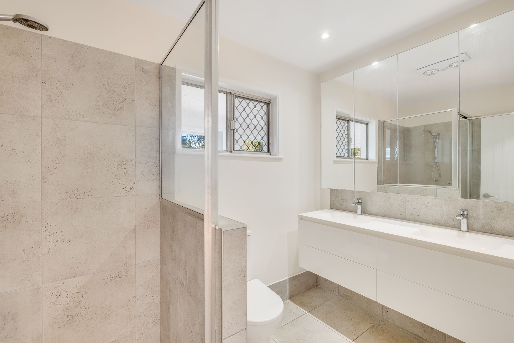 226 Mackenzie Street — photo 10 of 14