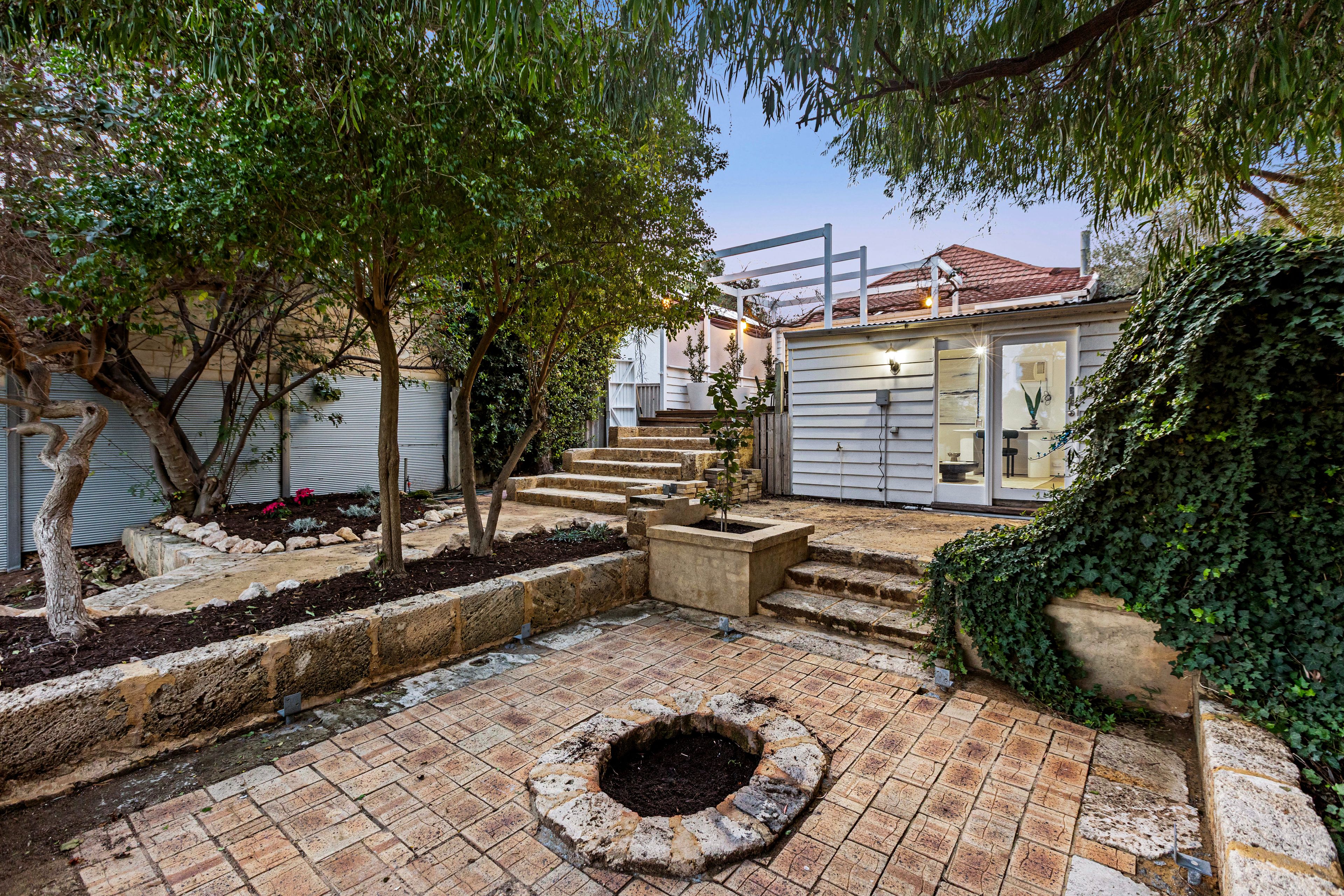 47 Hope Street — photo 24 of 28