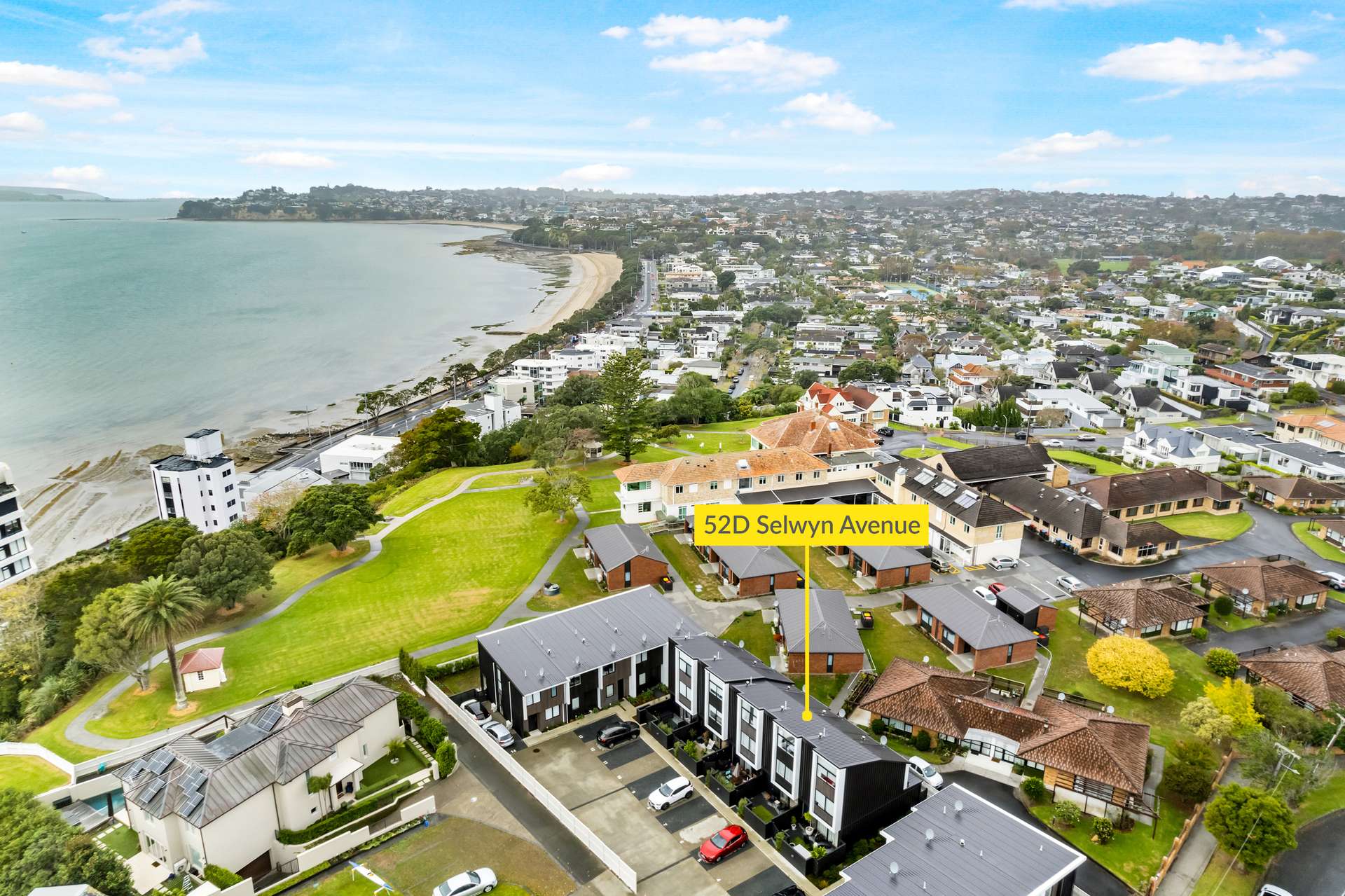 52D Selwyn Avenue photo 16