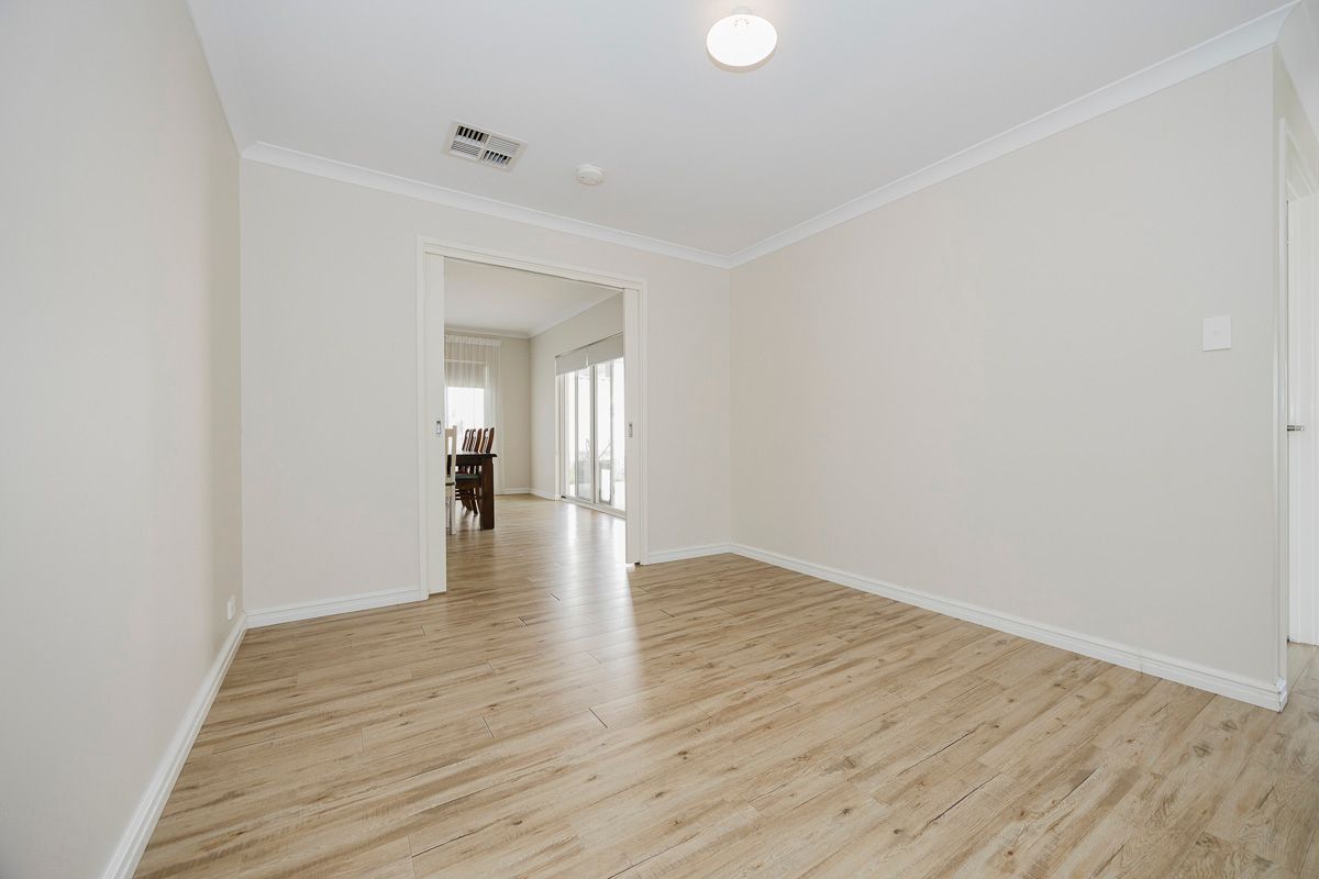 9 Ashmore Avenue — photo 13 of 28