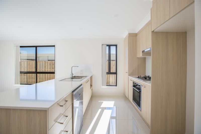 29 Hill Drive, Pimpama, QLD 4209