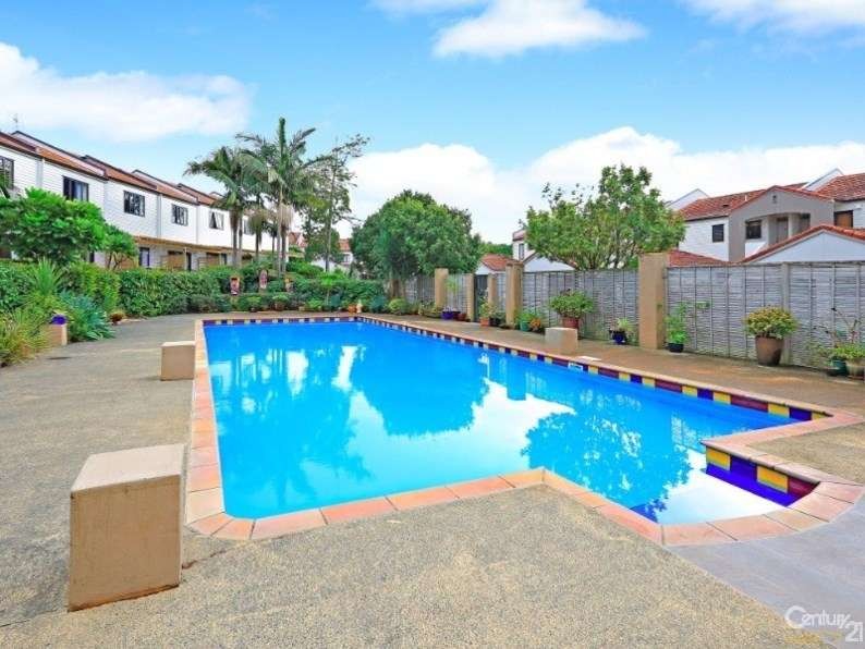 28/21 Armoy Drive, Botany Downs, Manukau City