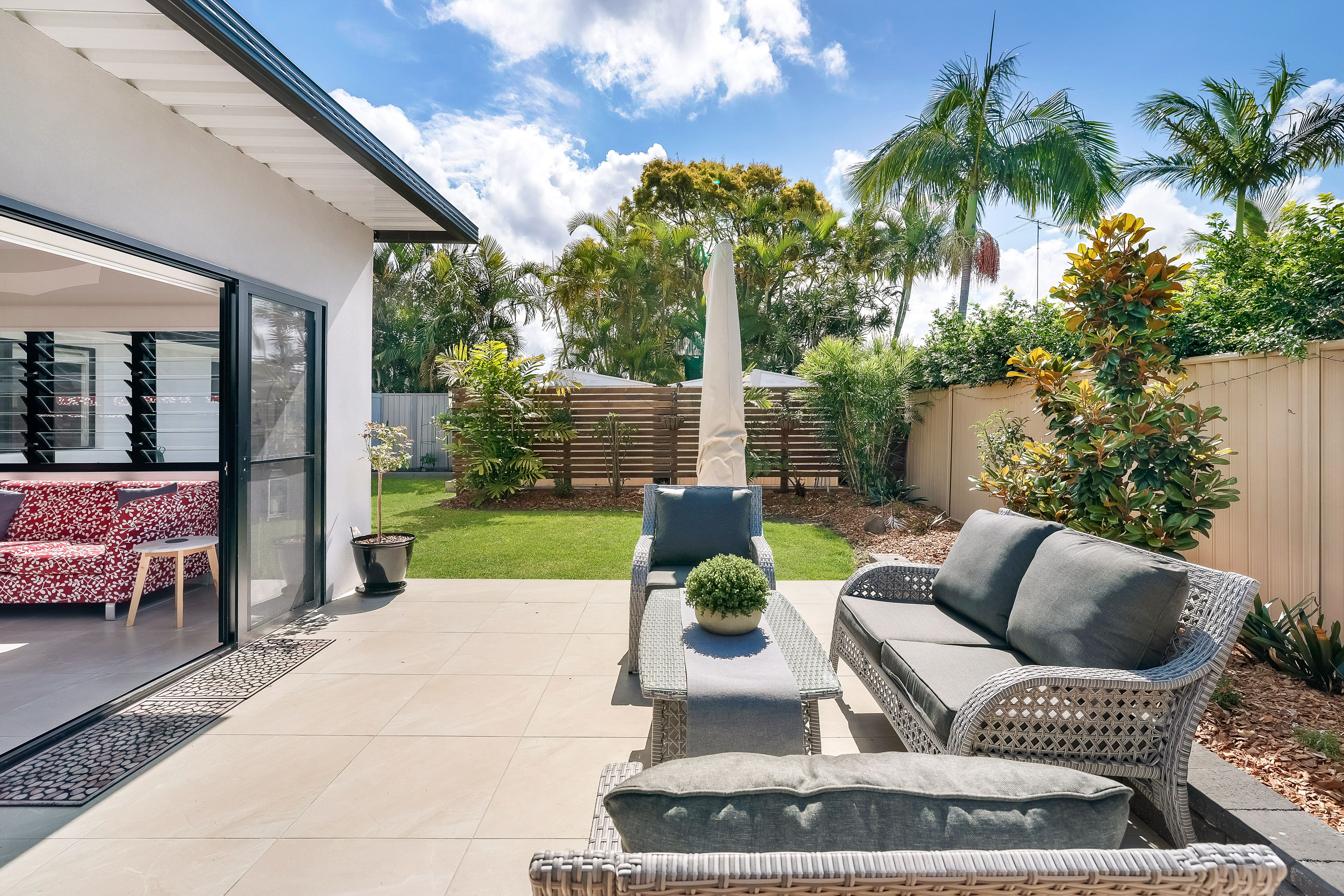 11 Allawah Street, SORRENTO QLD 4217