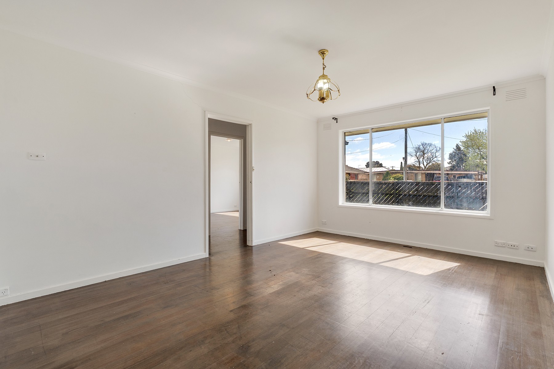 15 Beacon Hills Crescent, Craigieburn, VIC 3064