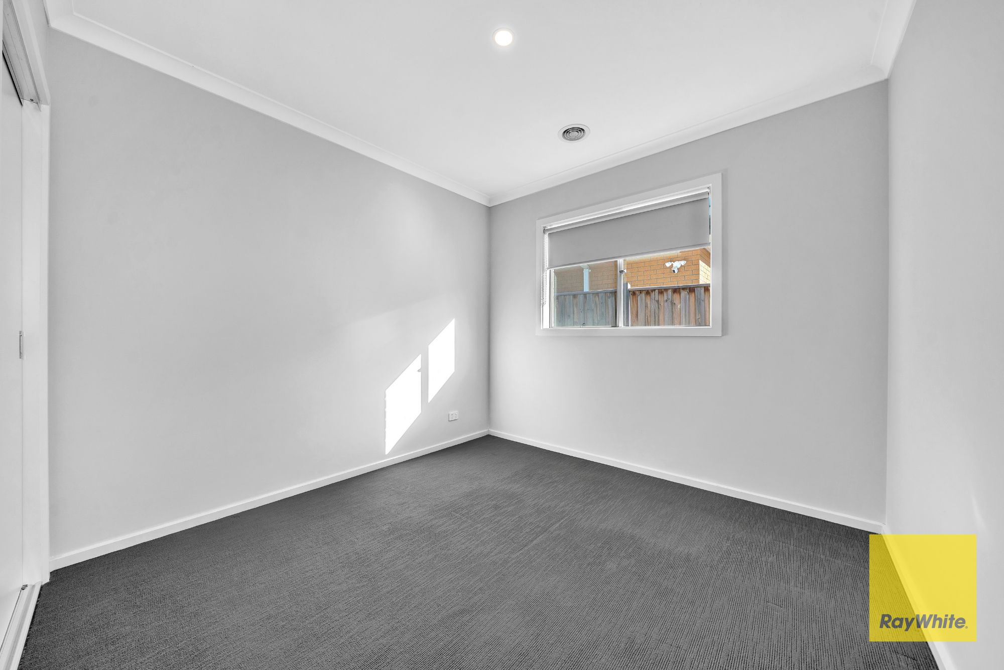 18 Myrtleleaf Street — photo 10 of 16