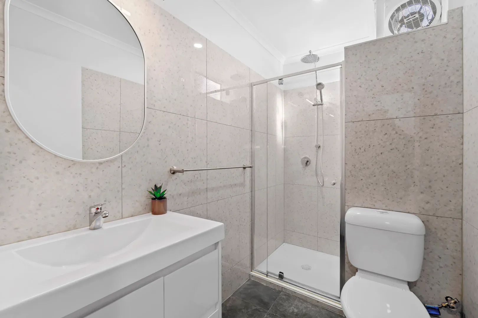 3/1802 Dandenong Road — photo 5 of 6