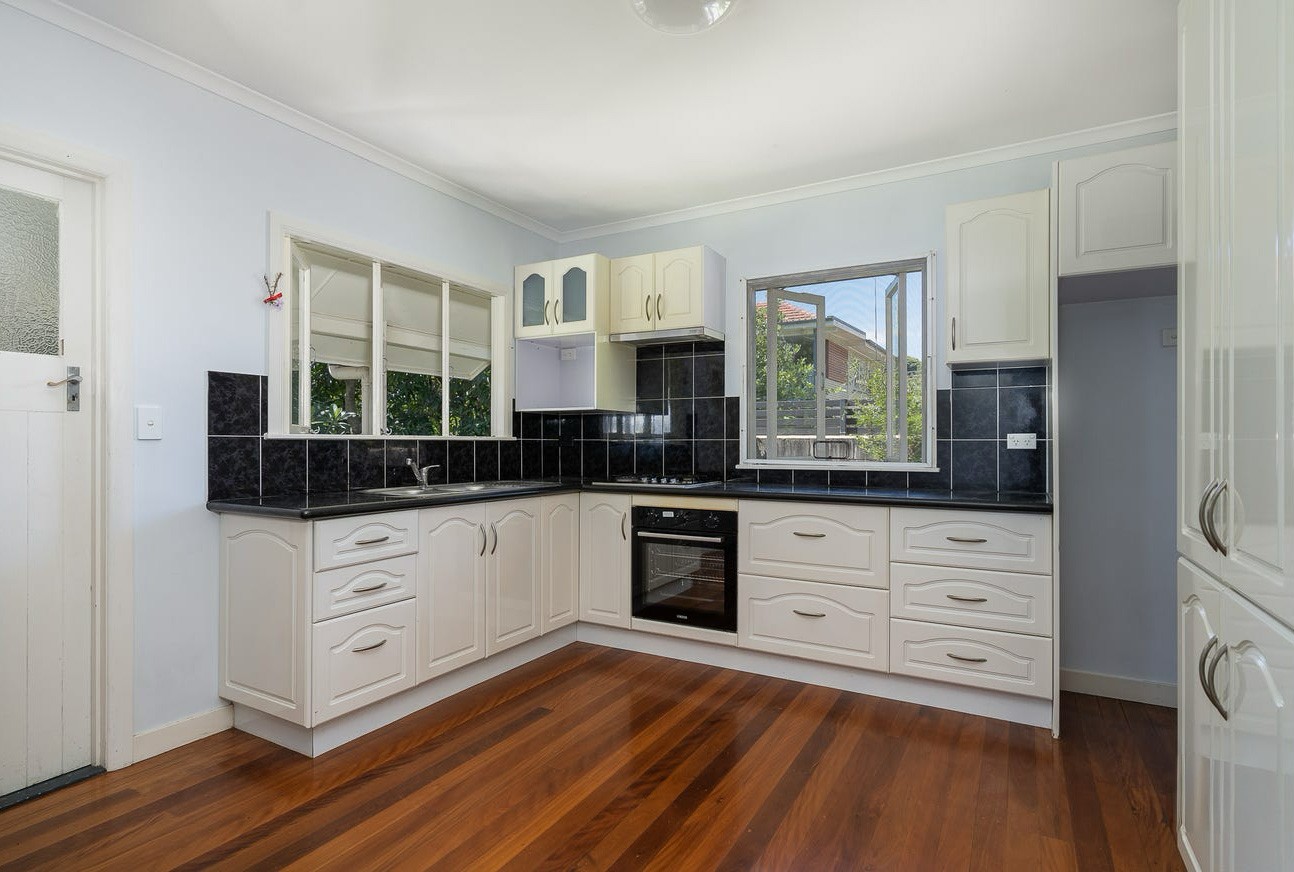 25 Mananda Street, Holland Park West, QLD 4121