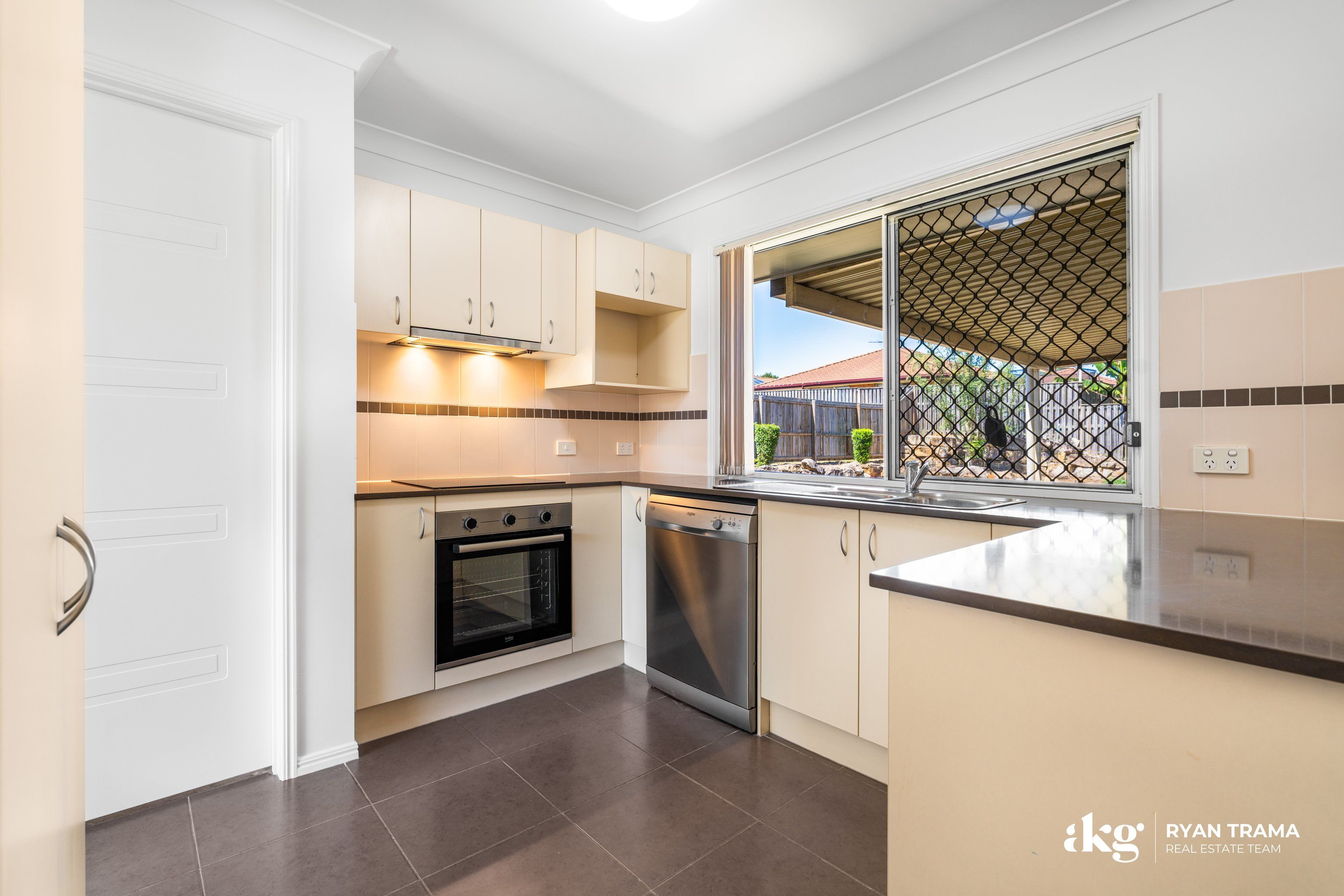 15 Dornoch Crescent — photo 6 of 29