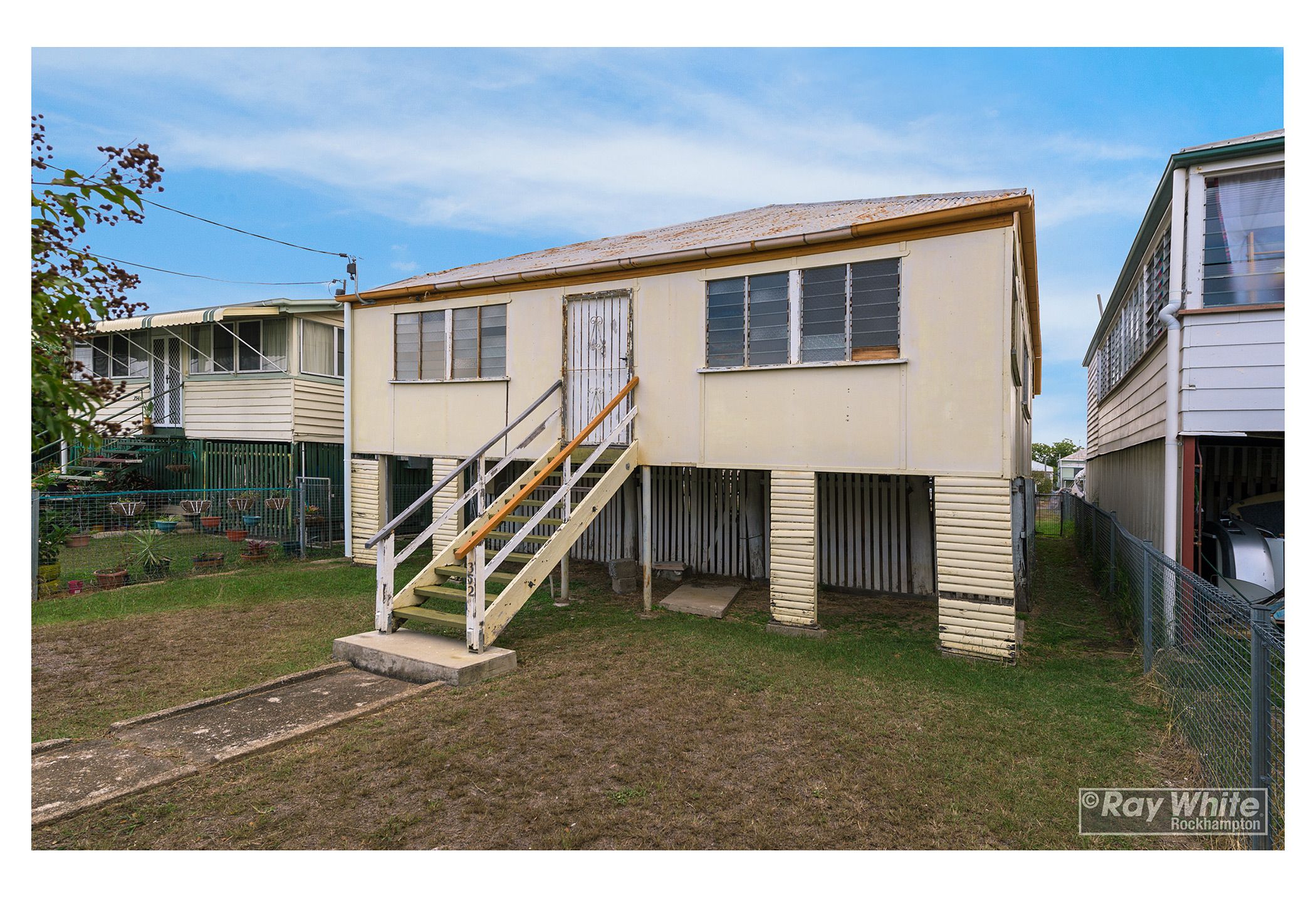 352 East Street, Depot Hill, QLD 4700