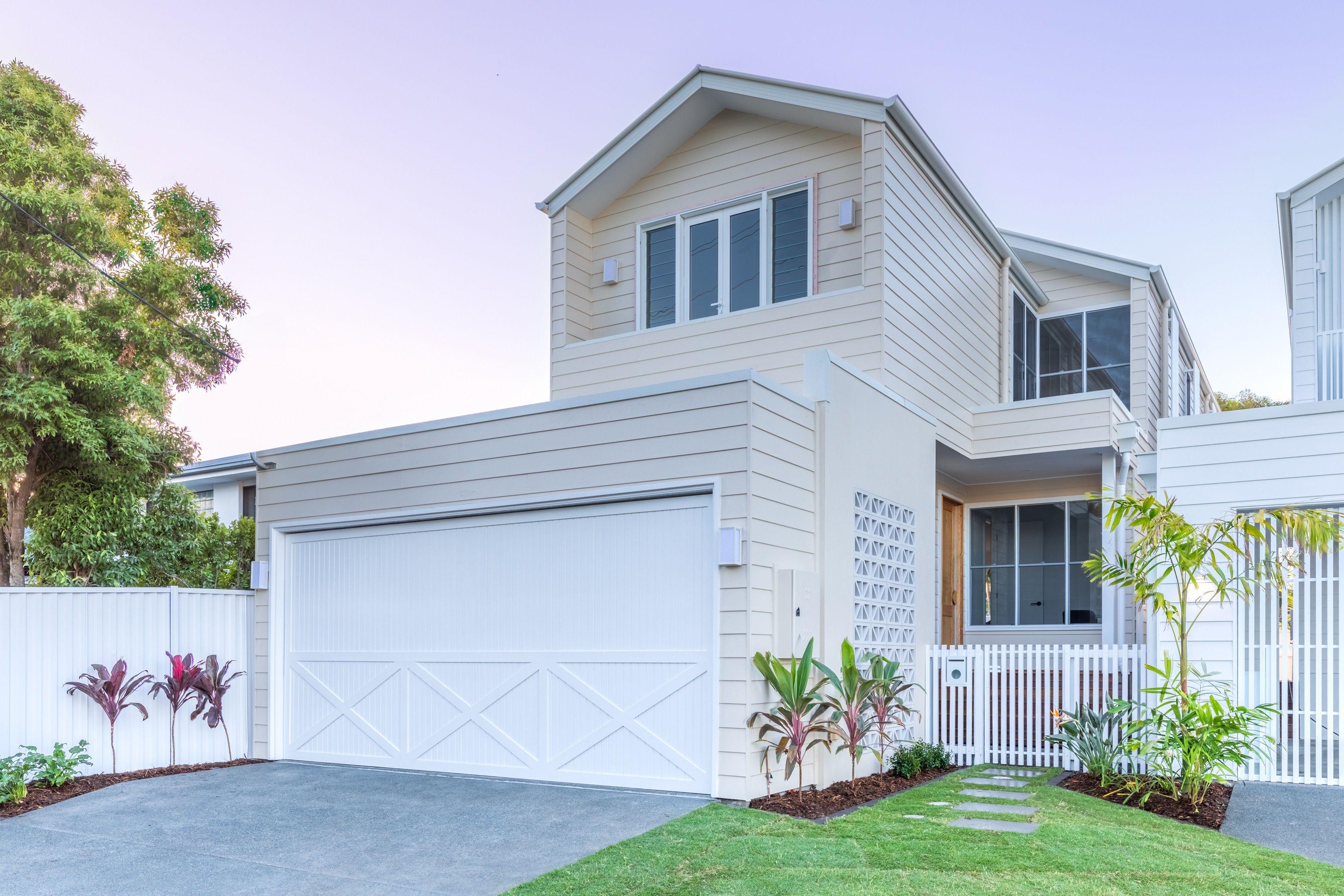 15 Kallay Street, Miami QLD 4220