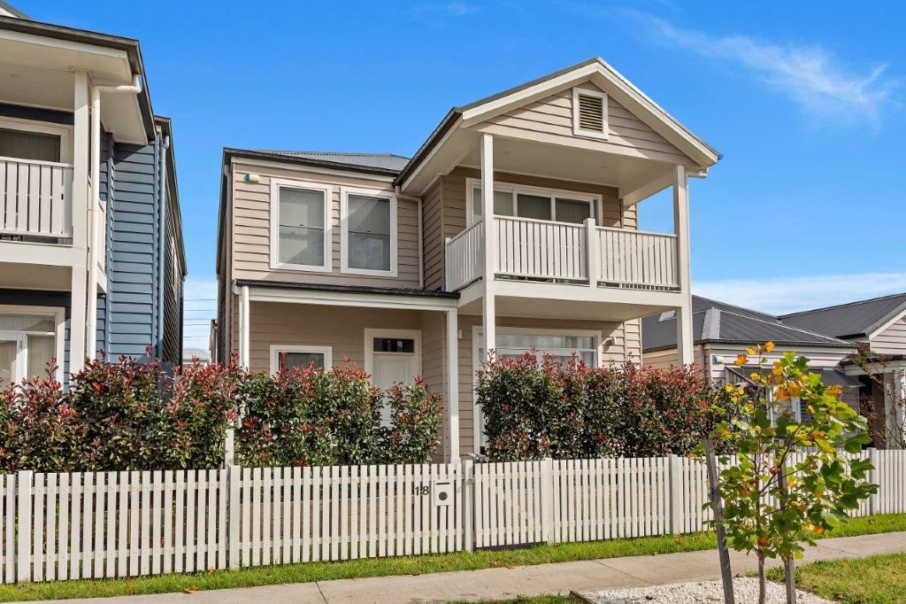 18 Austinmer Street, Tullimbar NSW 2527