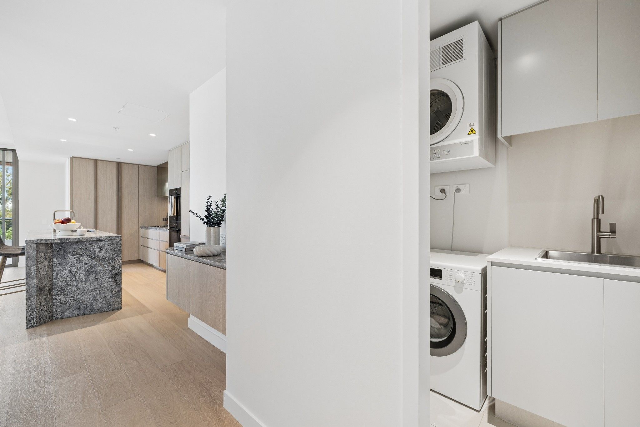 202/5 Scott Street — photo 11 of 17
