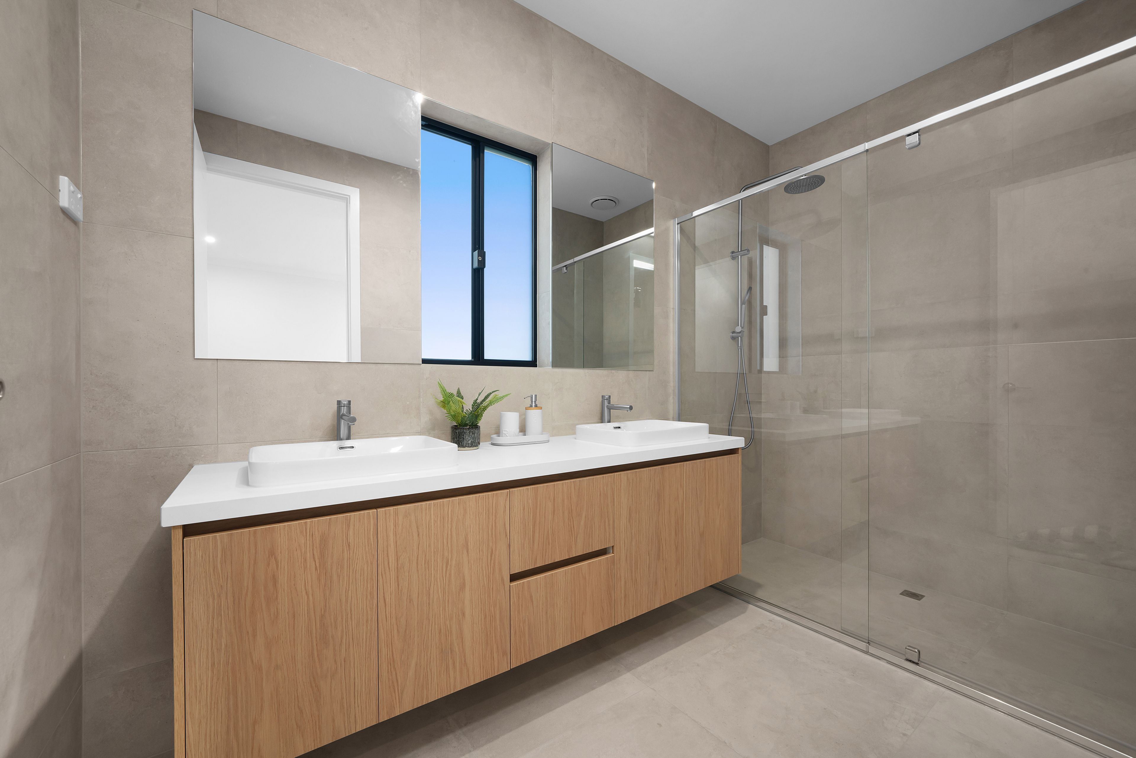 11 Riversdale Boulevard — photo 4 of 26