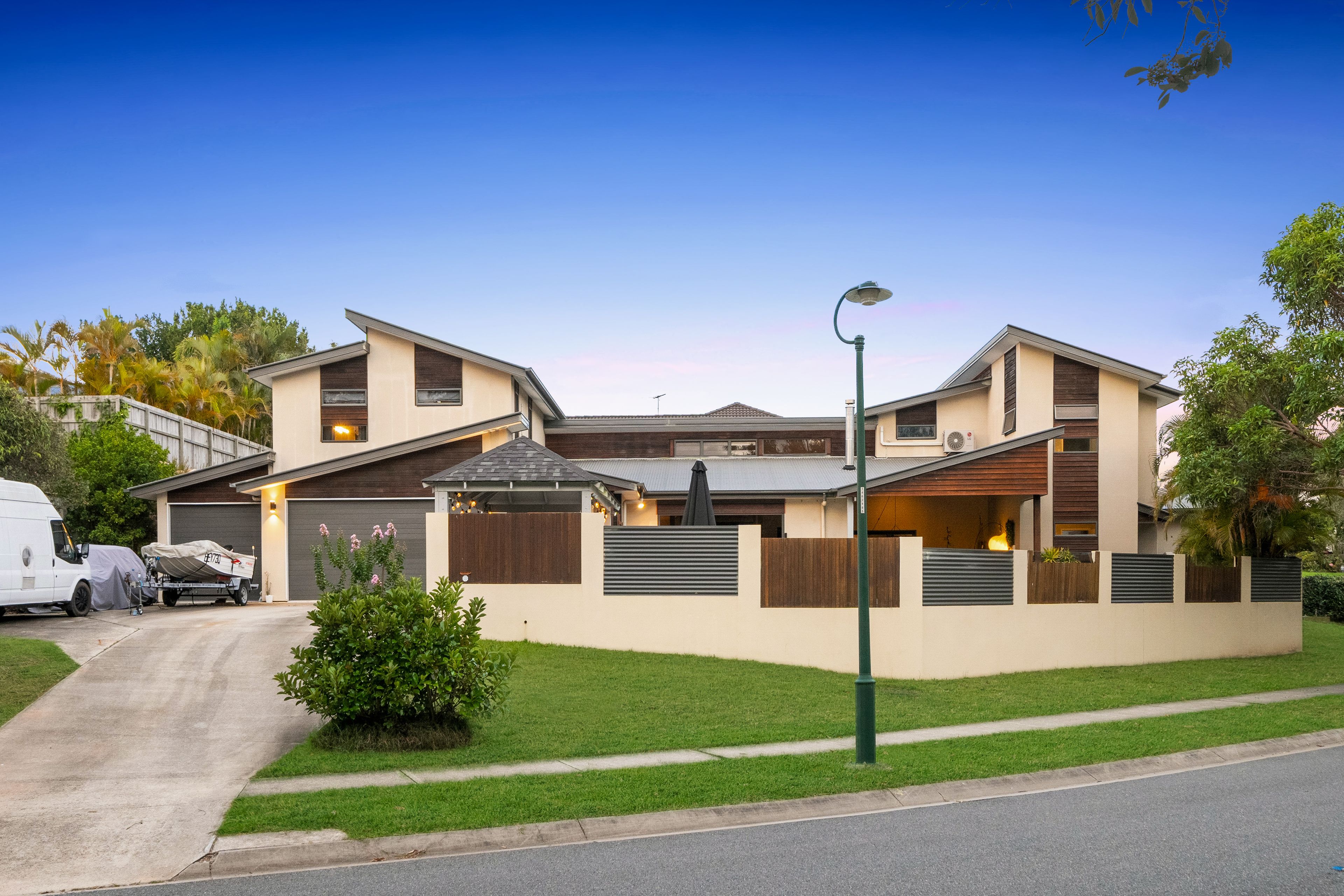 1 Fantail Crescent, Mango Hill, QLD 4509