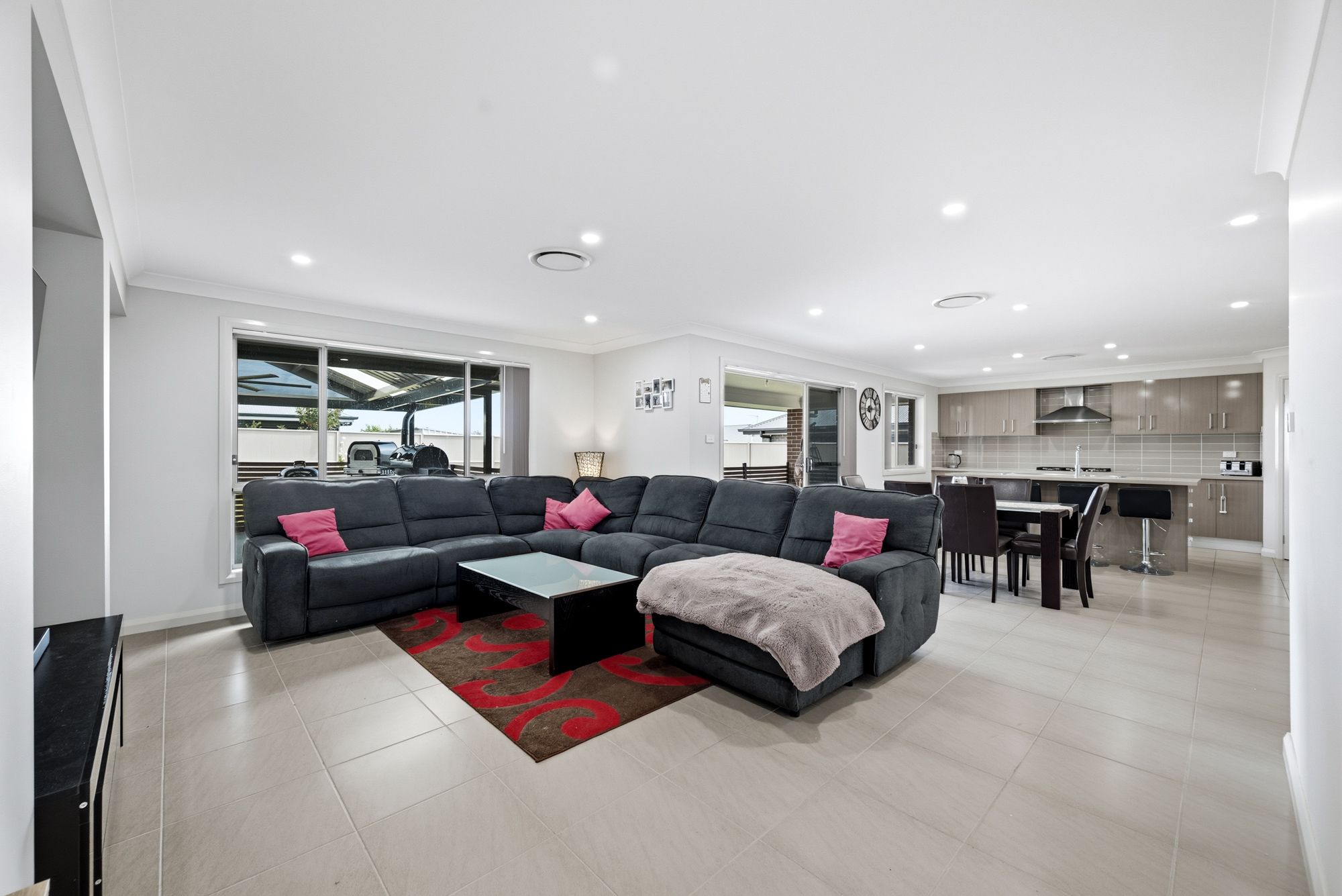 8 Owens Street, Spring Farm, NSW 2570