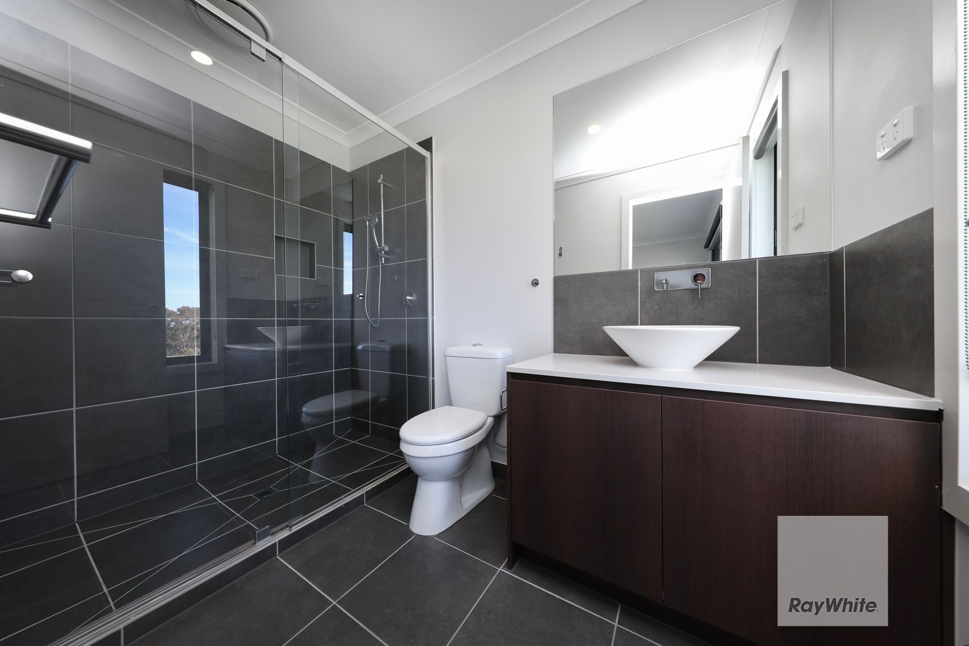 16 Zenith Walk — photo 11 of 24