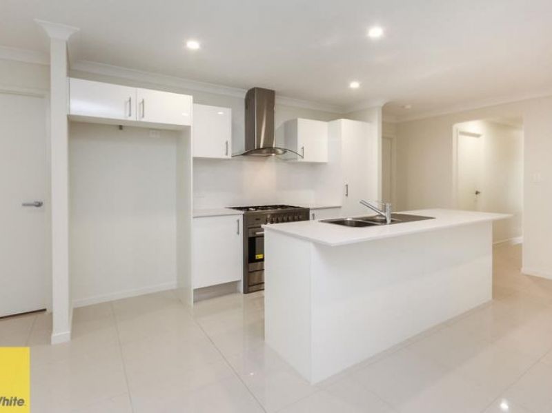 52 Cambridge Circuit, Yarrabilba, QLD 4207