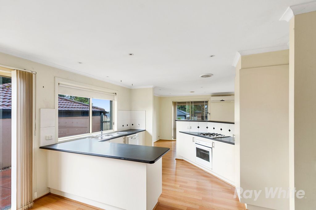 9 Overton Close, Rowville, VIC 3178