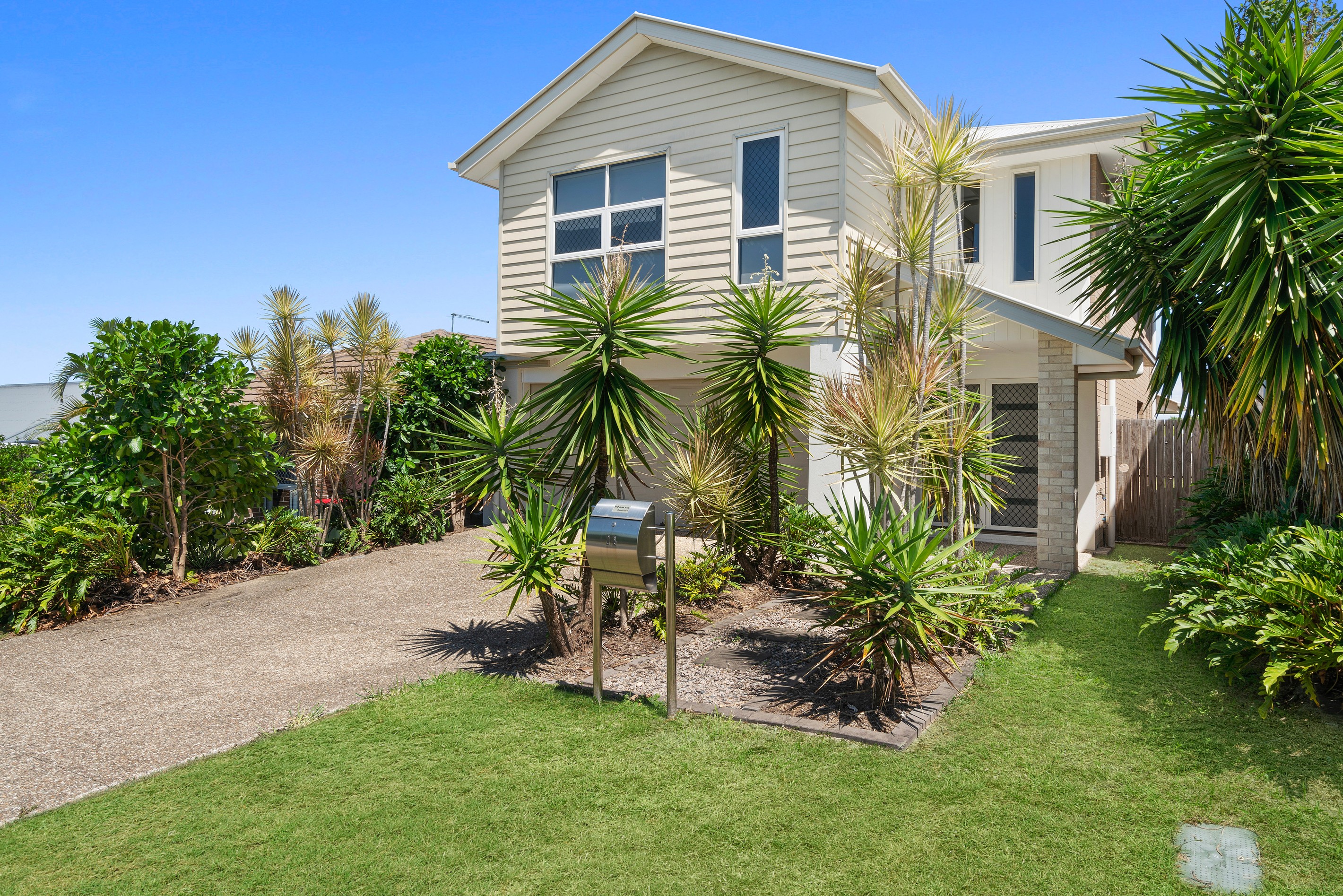 14 Leigh Crescent, Dakabin, QLD 4503