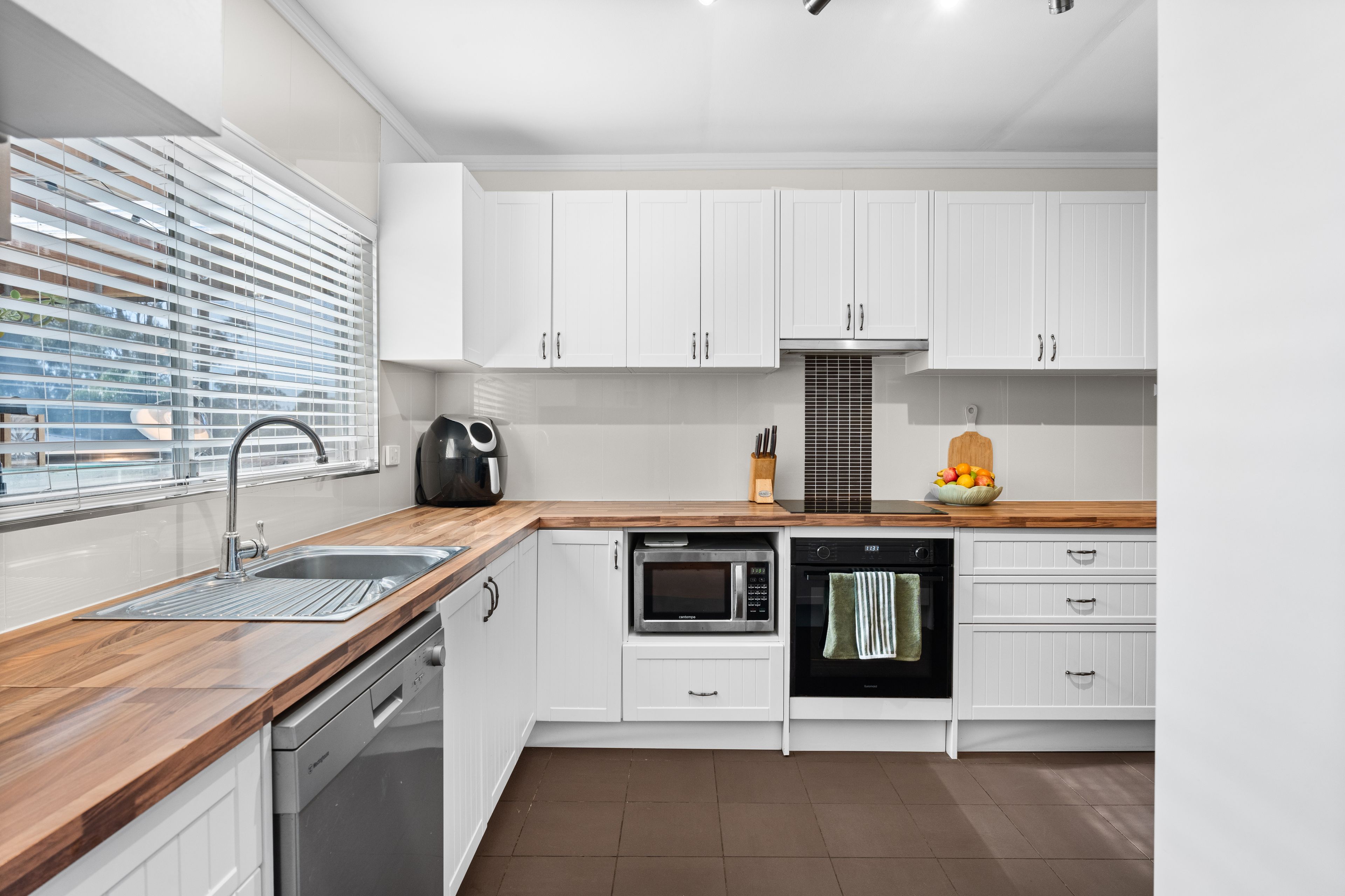 59 Cambridge Street — photo 3 of 17
