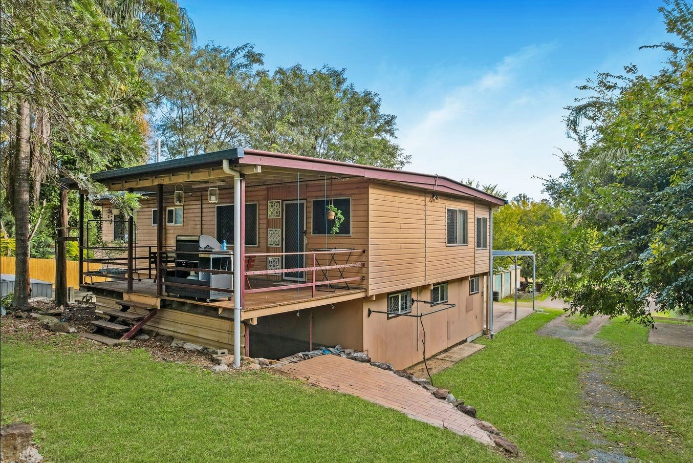 18 School Road, Redbank Plains, QLD 4301