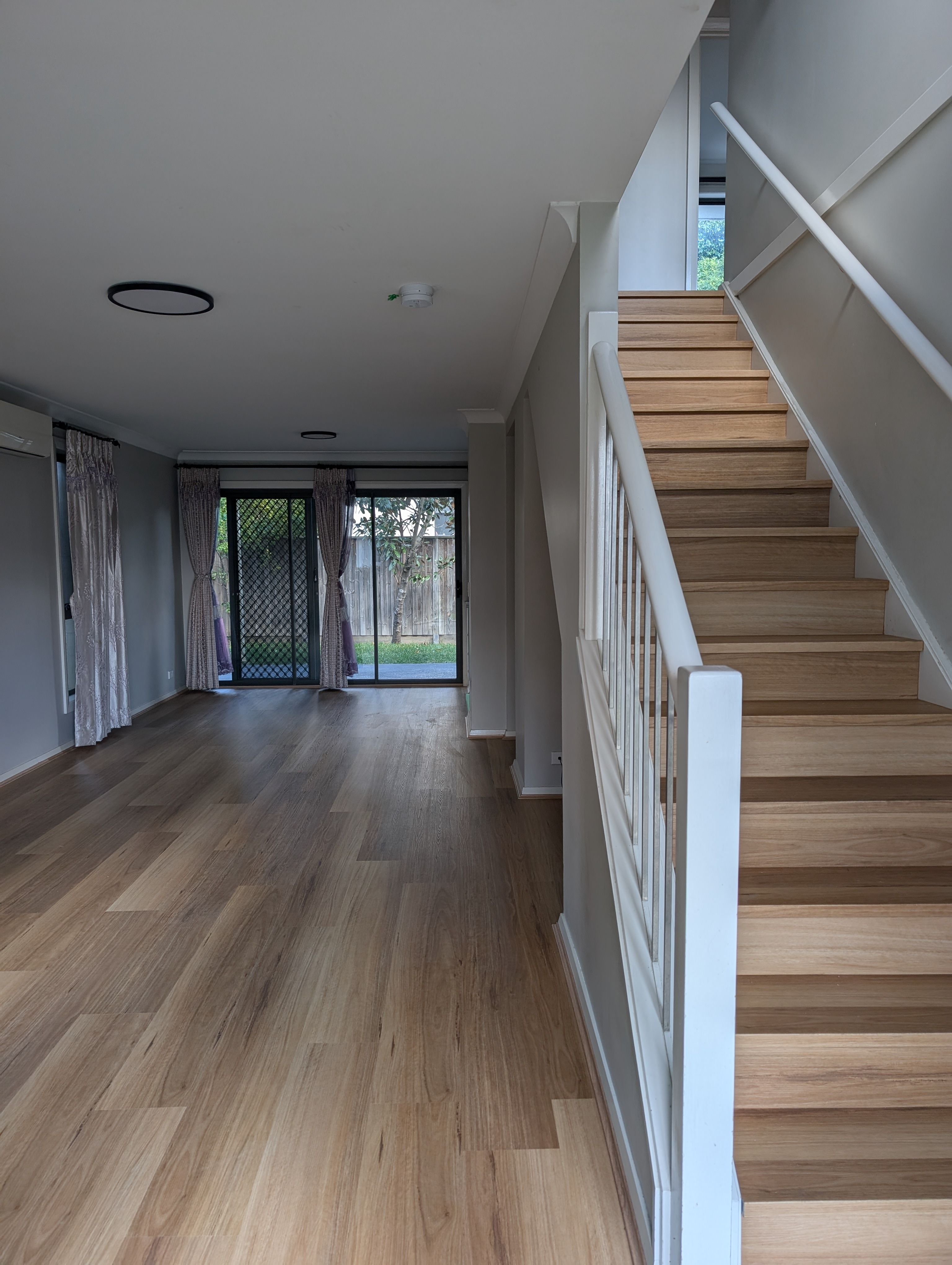 42 Sovereign Circuit, Glenfield, NSW 2167